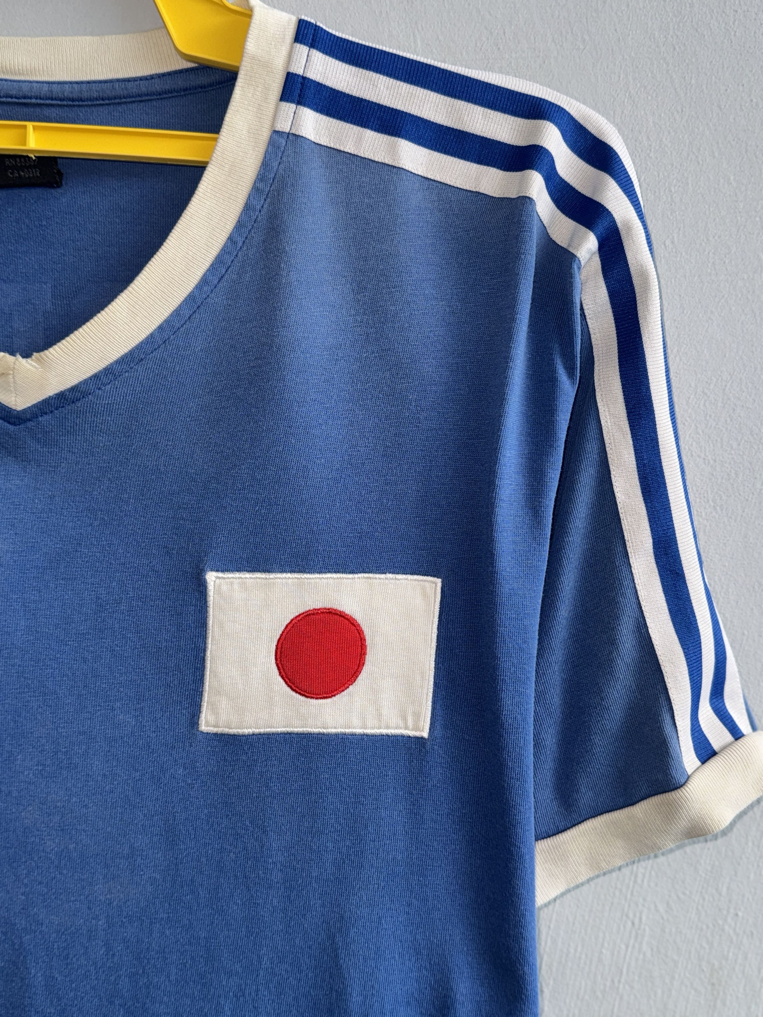 Adidas Adidas Japan Football World Cup Vintage Tshirt Size US M / EU 48-50 / 2 - 2 Thumbnail