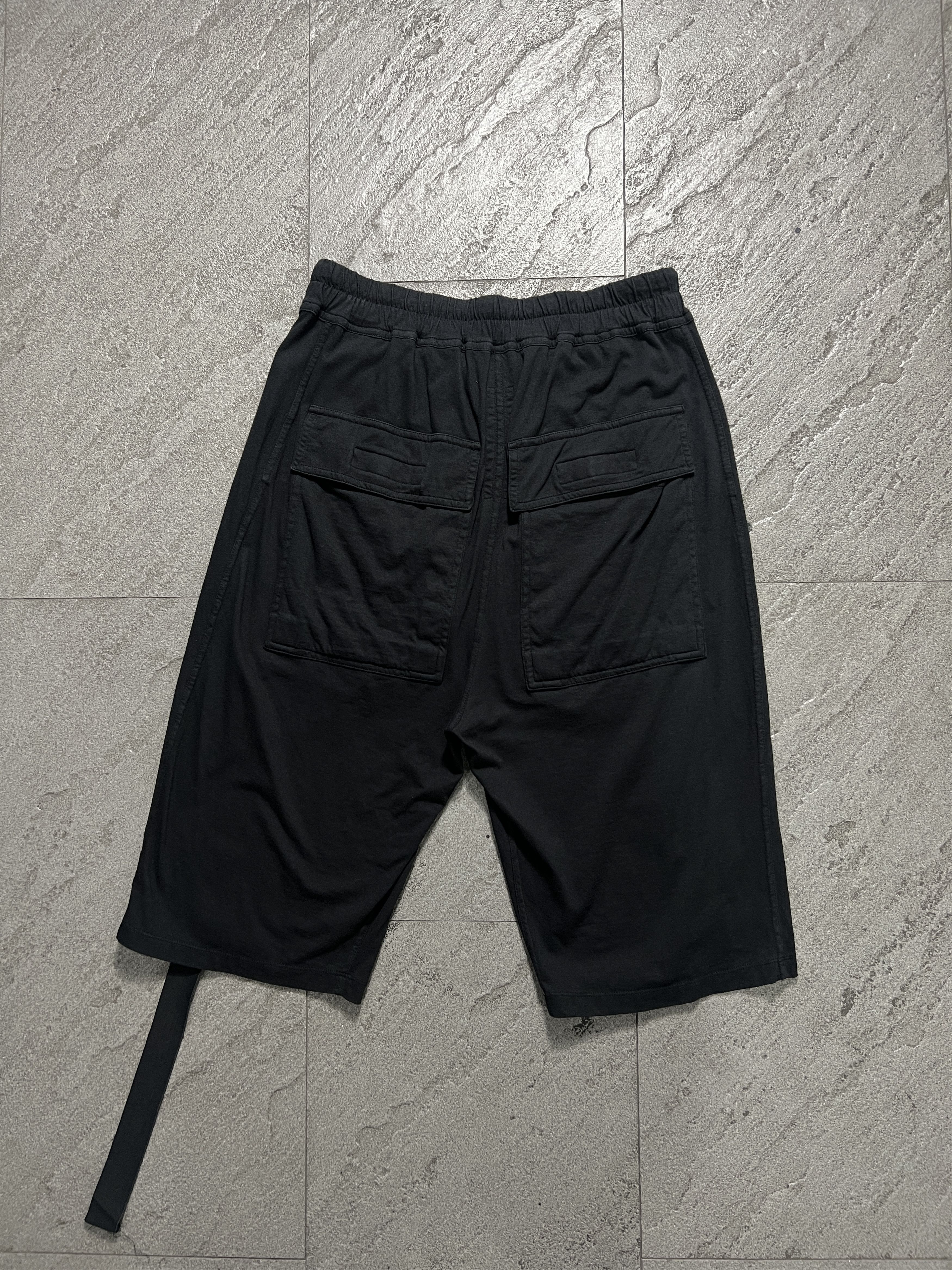 Rick Owens Drkshdw Rick Owens DRKSHDW Pods Shorts Black Size S Size US 30 / EU 46 - 3 Thumbnail
