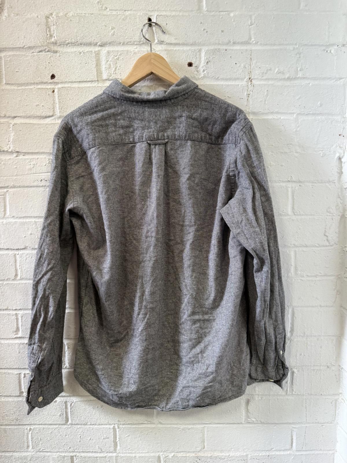H&M H&M Men's Regular Fit Casual Button-Down Shirt, Medium Size US M / EU 48-50 / 2 - 4 Thumbnail