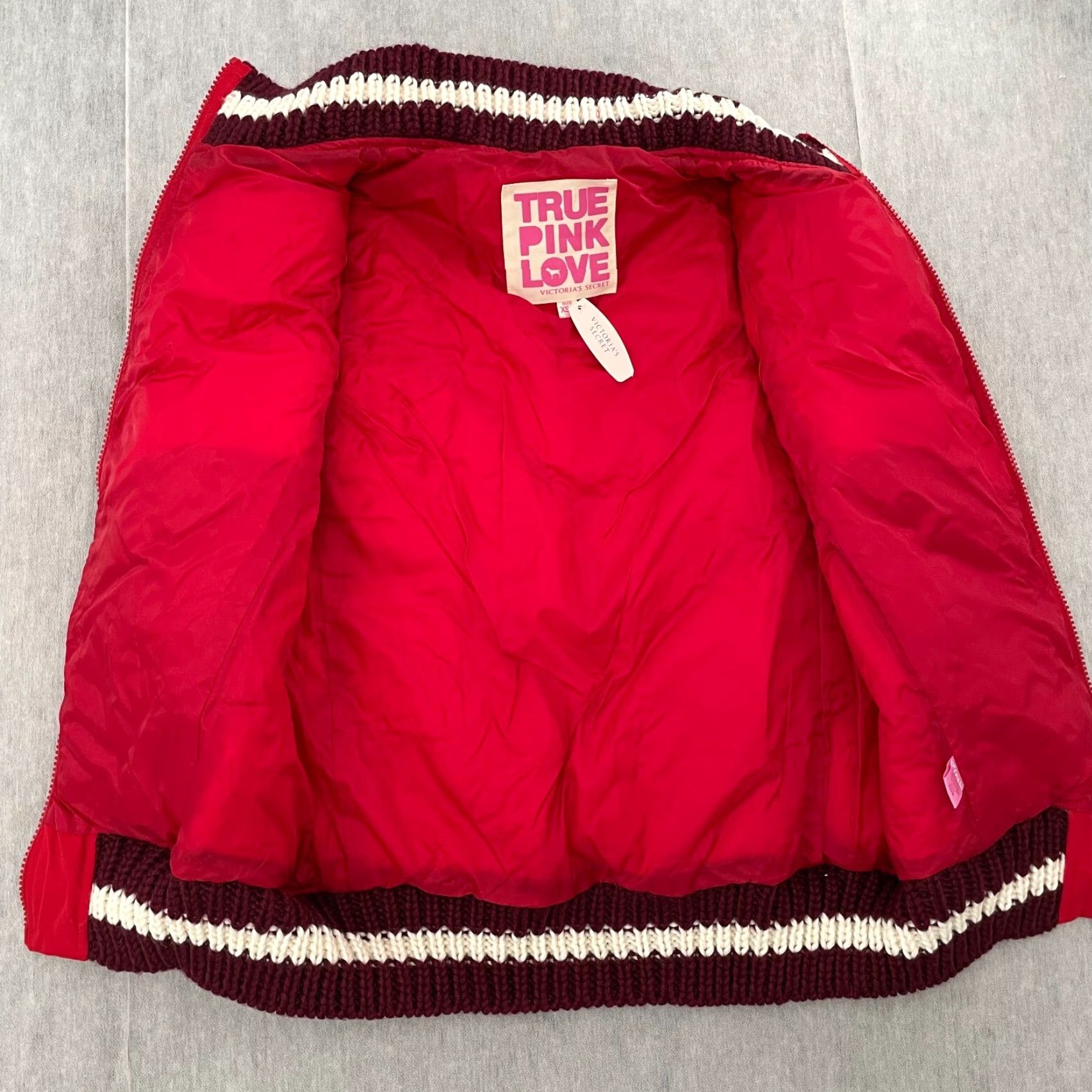 Victoria's Secret Victoria's Secret PINK Womens Vest XS/S Down Insulated Zip Puffer Love Red Casual Winter Size XS / US 0-2 / IT 36-38 - 3 Thumbnail
