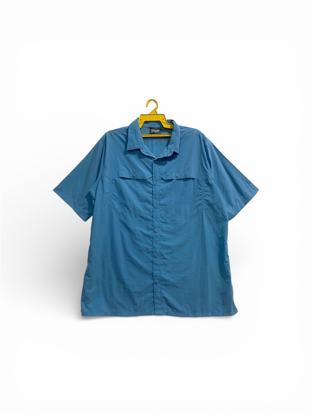 KATHMANDU Vented Quick Dry Button Up Short Sleeve Shirt