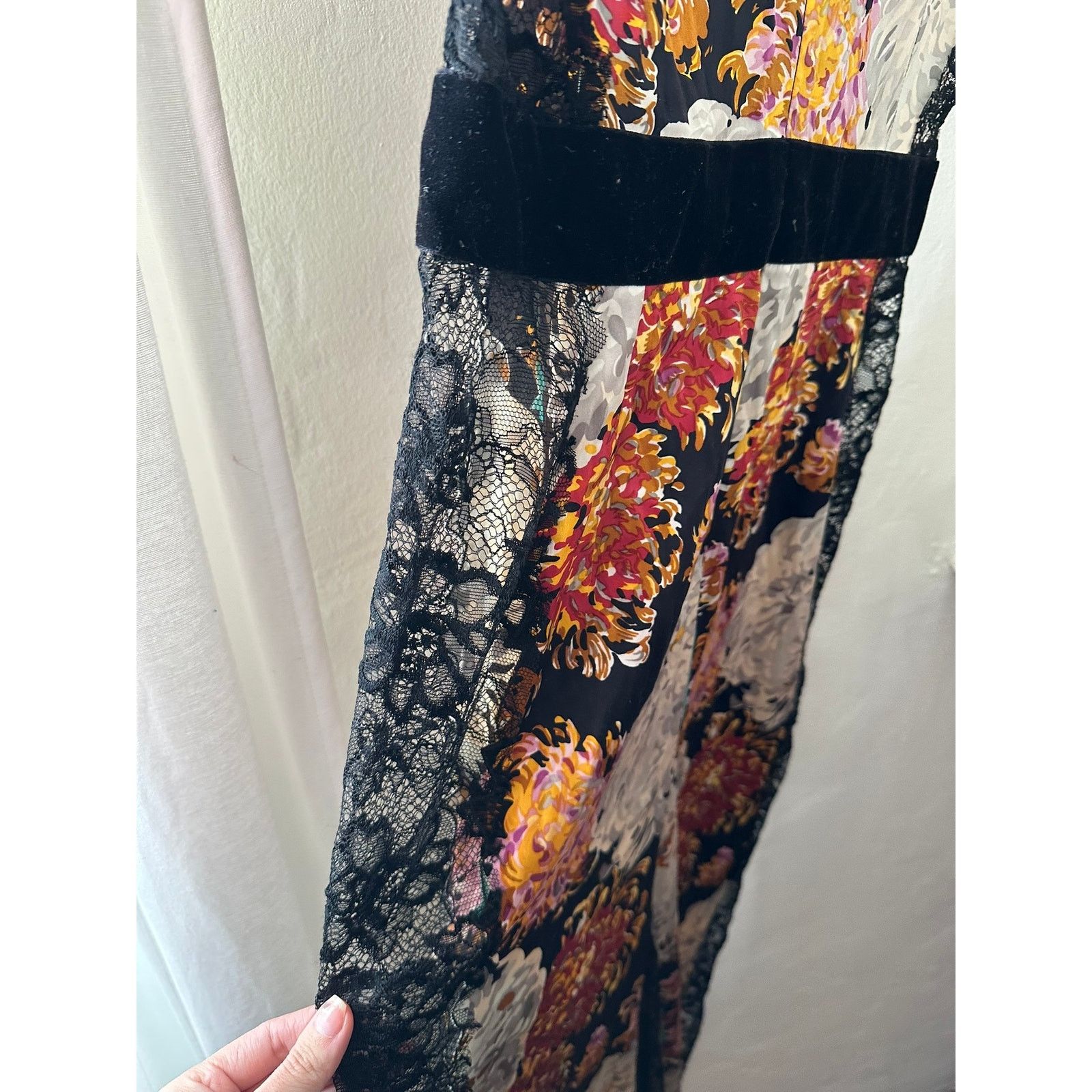 Dolce & Gabbana Dolce & Gabbana Floral Print Red and Gold Lace Gown Size M / US 6-8 / IT 42-44 - 6 Thumbnail