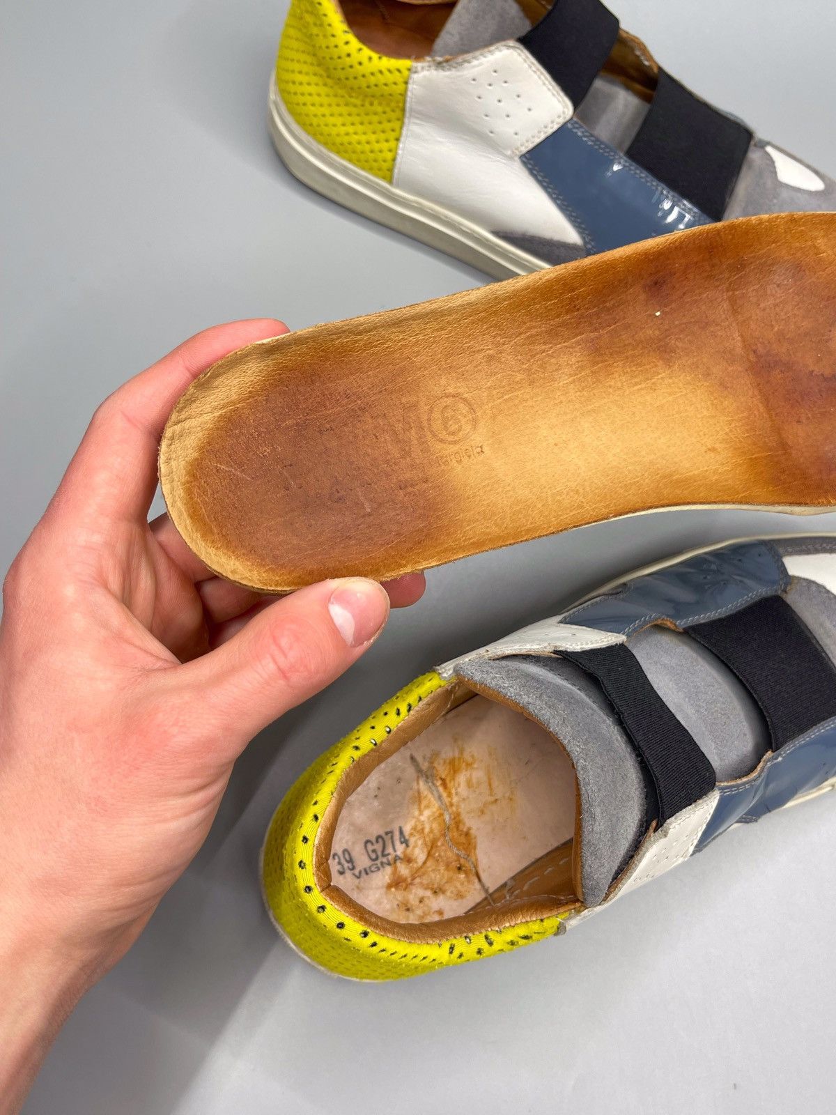 Maison Margiela Maison Margiela Hi-Top Sneakers MM6 Size US 6 / EU 39 - 15 Thumbnail