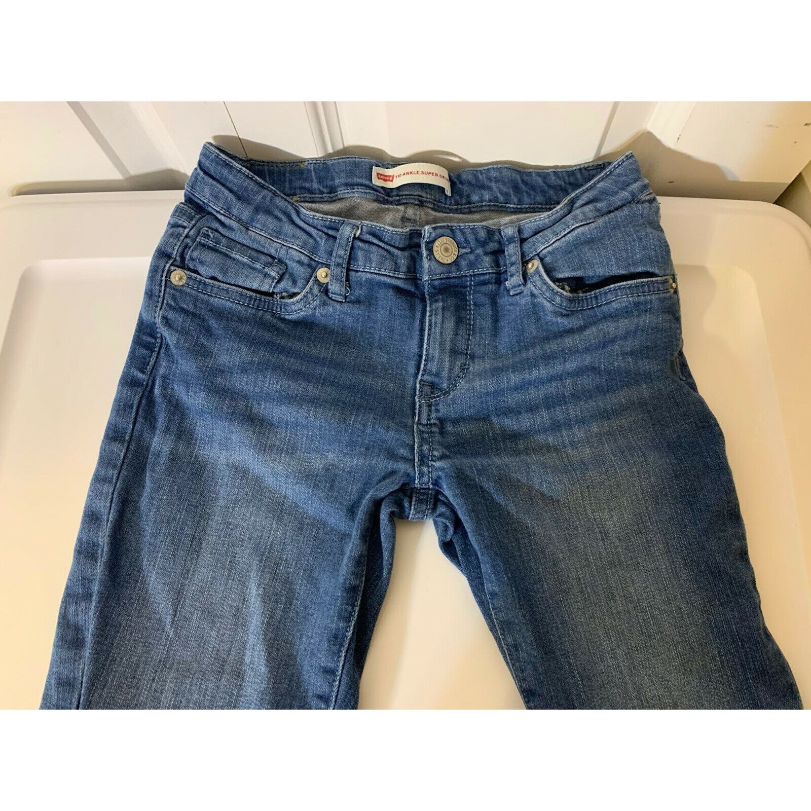 Levi's Levis 710 Super Skinny Jean Size 10 Medium Wash Denim Size 32" / US 10 / IT 46 - 8 Thumbnail