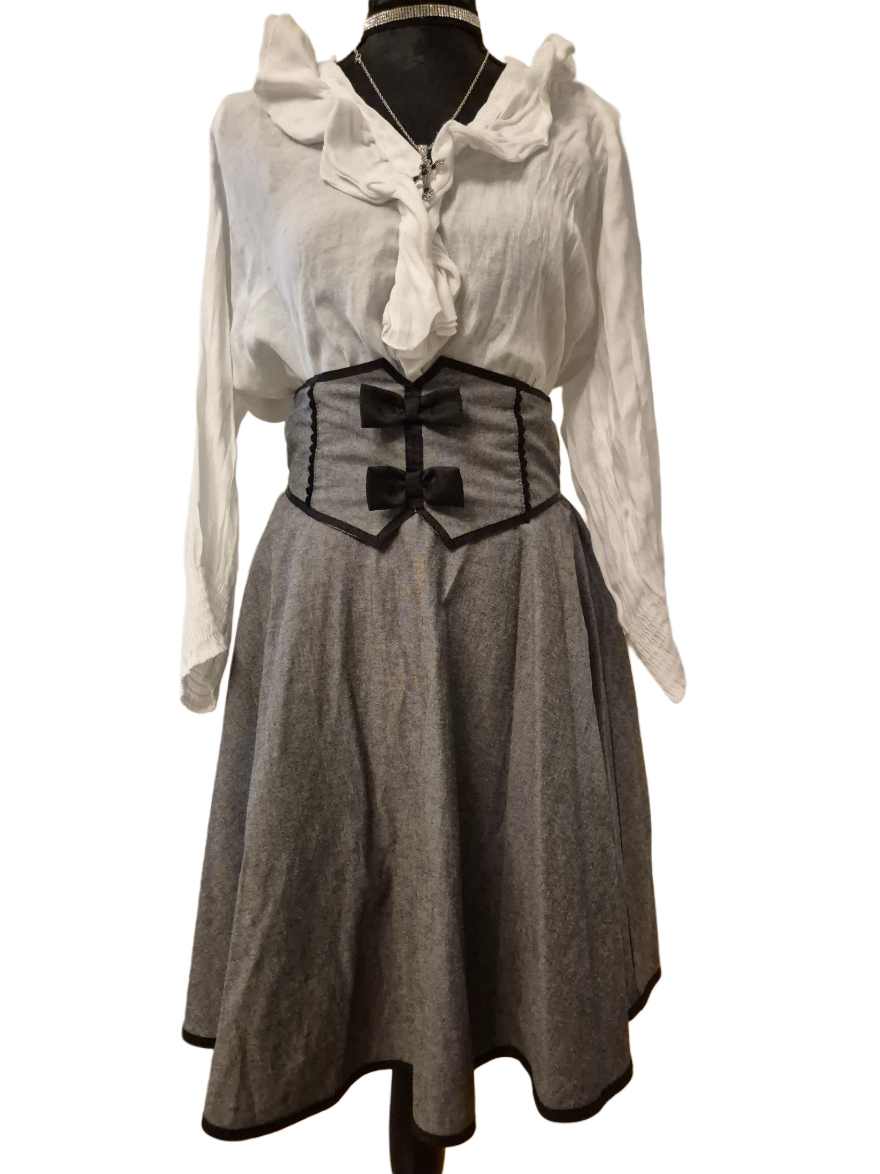 Other RARE unique axes femme skirt school egirl grunge alternative Size 25" / US 0 / IT 36 - 3 Thumbnail