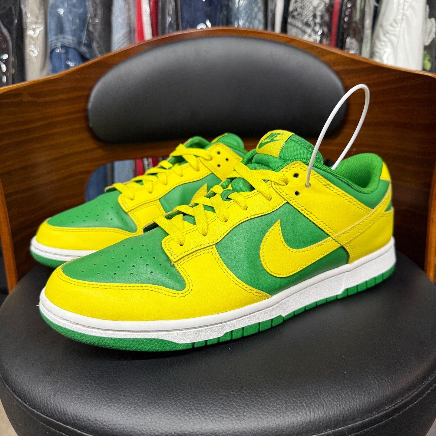 Nike Nike DUNK Yellow Lowtop Sneakers 44.5 Men Size US 11 / EU 44 - 1 Thumbnail