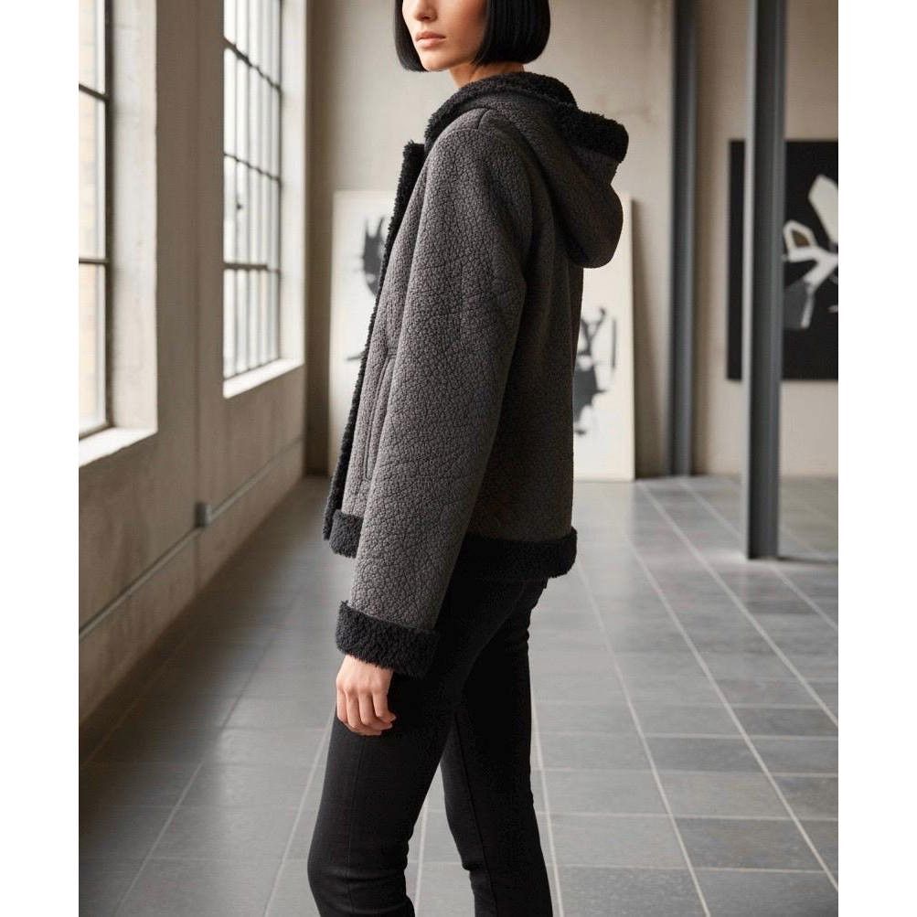 Cop Copine The Cop Copine Leather & Furry Jacket Size ONE SIZE - 4 Thumbnail