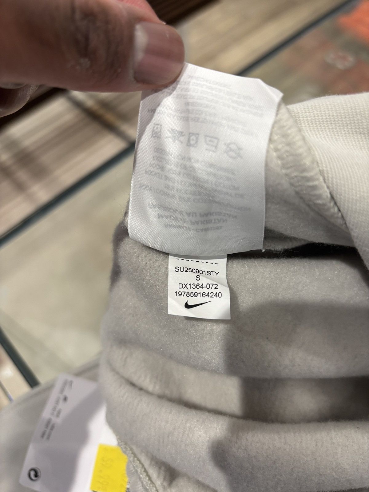 Nike Nike Solo Fleece Sweatpants White Size: S Size US 30 / EU 46 - 8 Thumbnail
