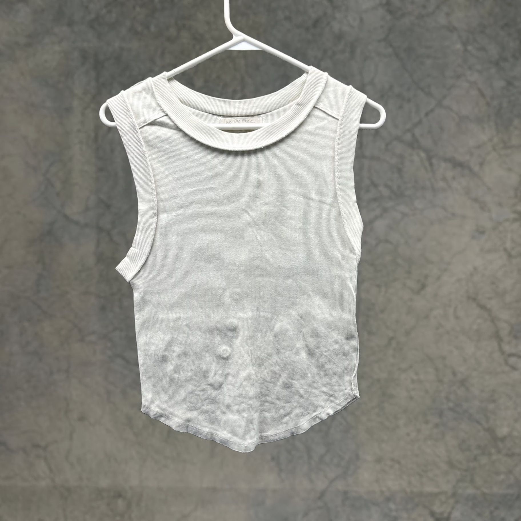 Free People Free People Tank Woman Large White Cropped Crew Neck Knit Jersey We The Free Shirt Sleeveless Casual Summer Womens Size L / US 10 / IT 46 - 1 Thumbnail