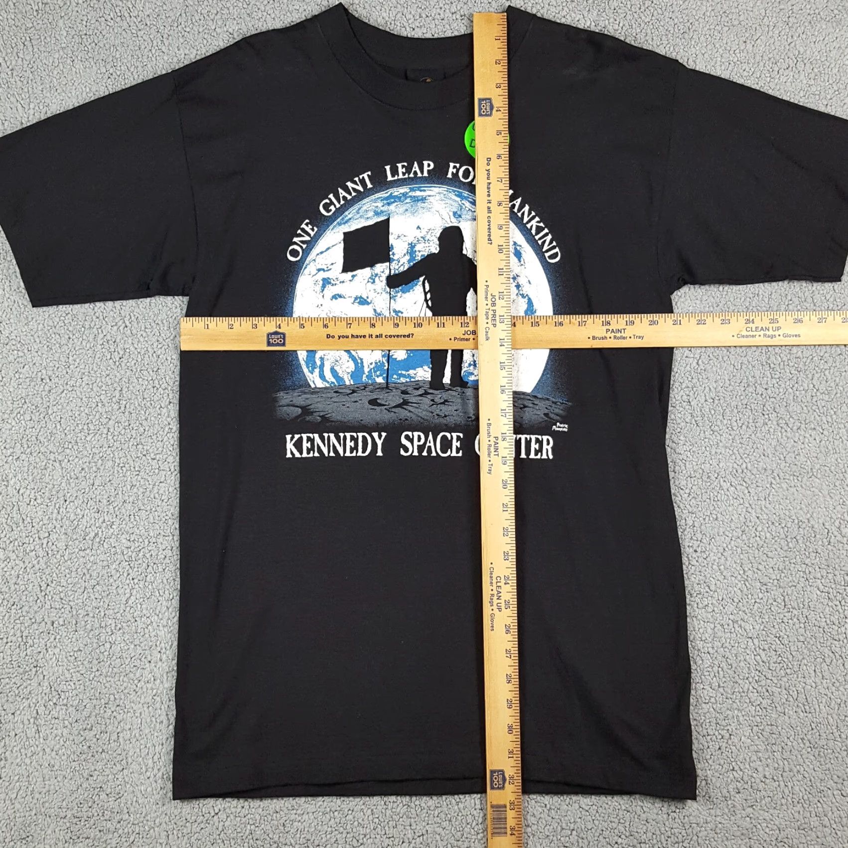 Vintage VINTAGE Kennedy Space Center Astronaut Moon Earth T Shirt Large 90s Retro Glow in the Dark Prairie Mountain Men Black Cotton Embroidered Logo US Size US L / EU 52-54 / 3 - 6 Thumbnail