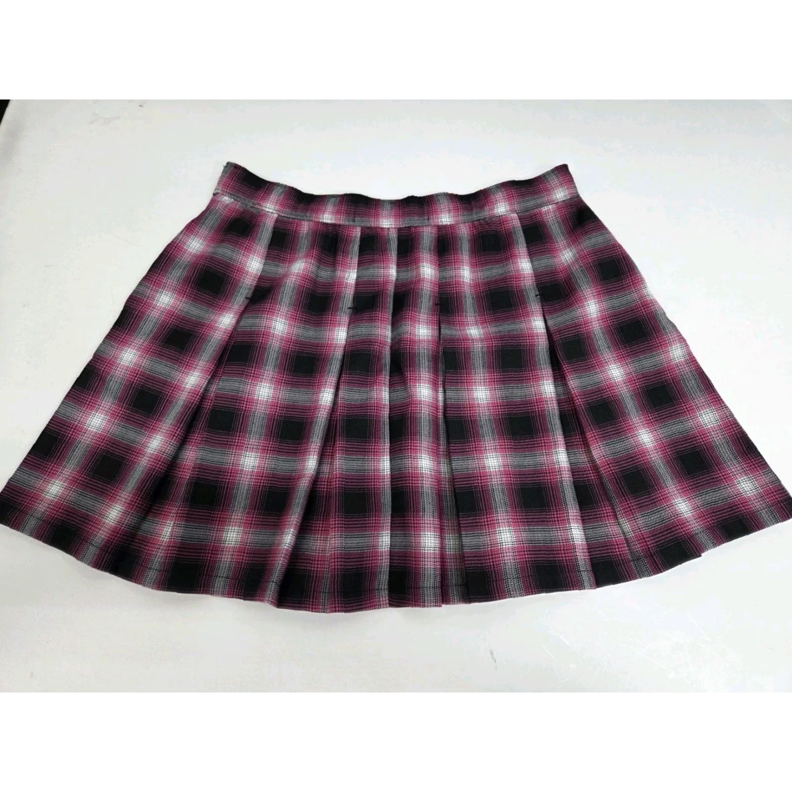 Vintage Dixxon Flannel Co. Womens Pink/Black Plaid Skirt Pockets Side Zip L A-Line Short 31" Waist 17" Length Size 36" / US 14 / IT 50 - 3 Thumbnail