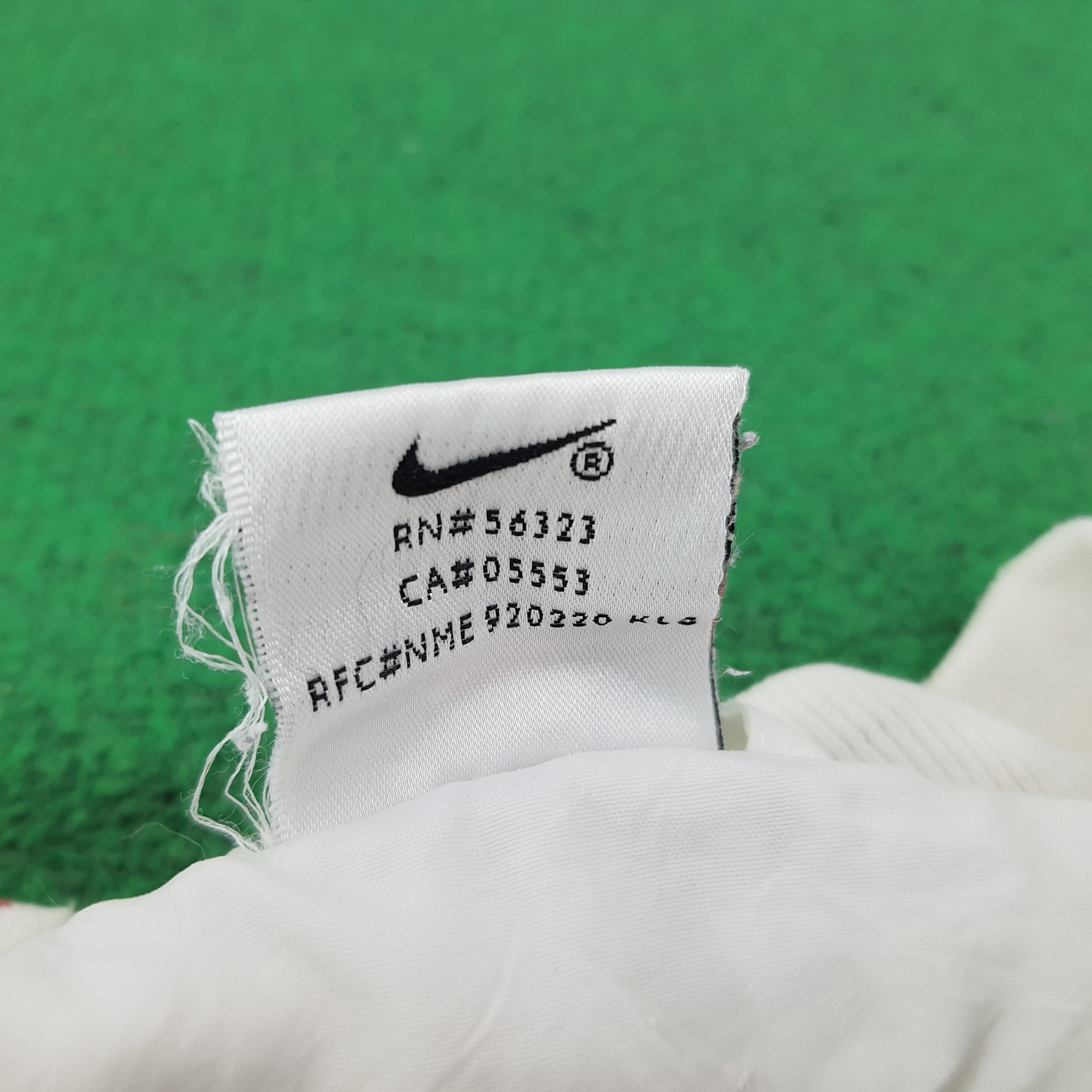 Nike Vintage Nike Court Half Zipper Jacket C254N7 Size US L / EU 52-54 / 3 - 6 Thumbnail