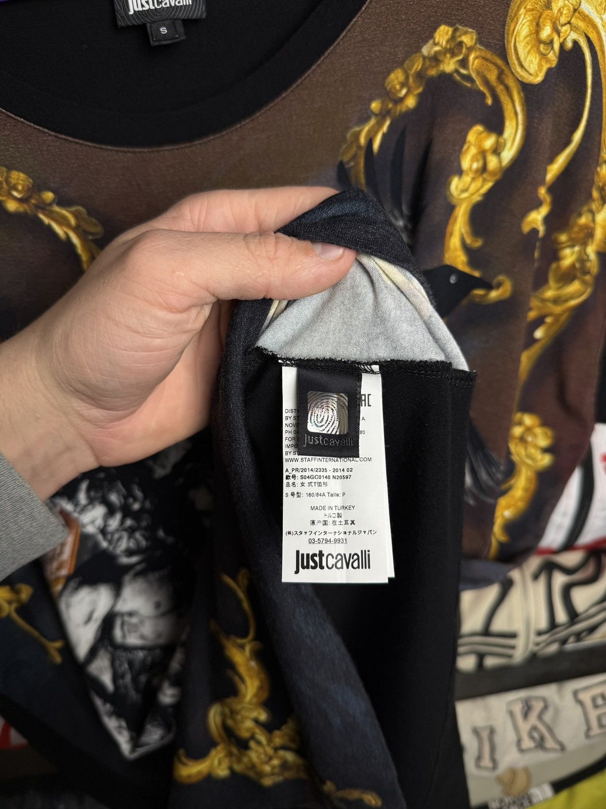Just Cavalli Just Cavalli Tee T Shirt Over Print Size US S / EU 44-46 / 1 - 9 Thumbnail