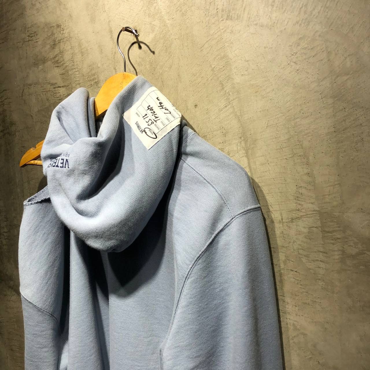 Vetements Vetements Open Shoulder SS18 Tricot hoodie Size US XL / EU 56 / 4 - 7 Thumbnail