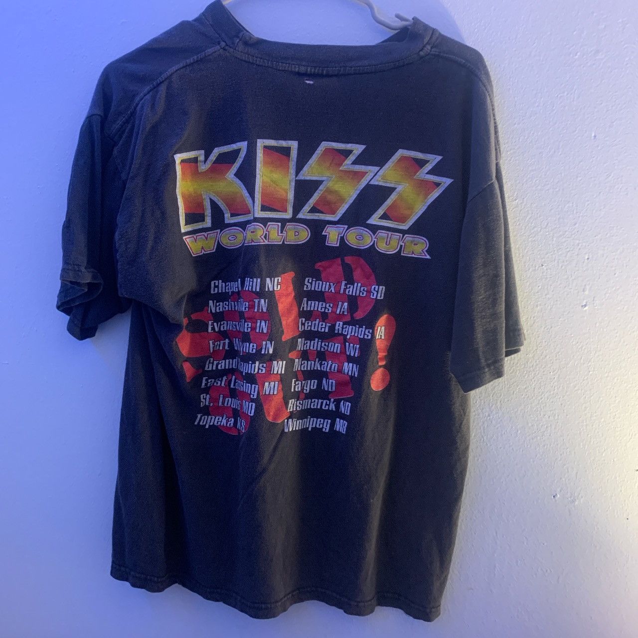 Vintage Vintage faded black kiss t shirt Size US XL / EU 56 / 4 - 2 Thumbnail