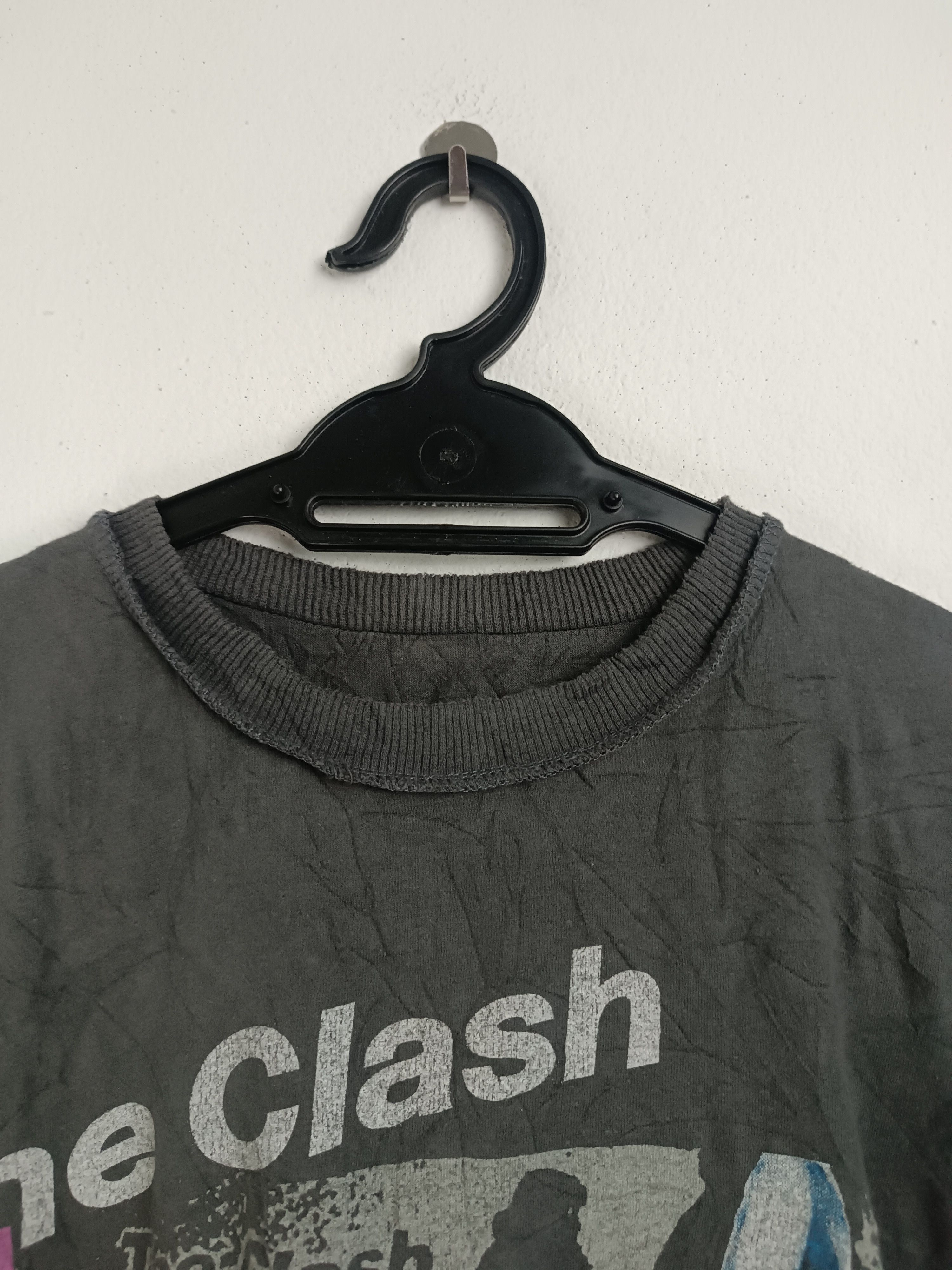 Band Tees VINTAGE THE CLASH LONDON CALLING PUNK pistols ramones Size US M / EU 48-50 / 2 - 9 Thumbnail