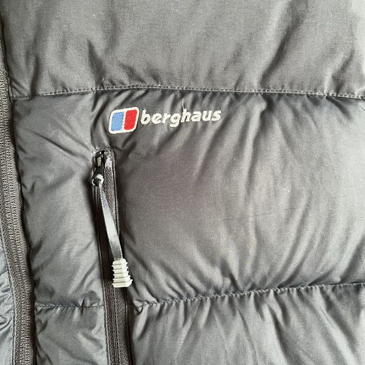 Berghaus Berghaus Men’s down Vest Size US XL / EU 56 / 4 - 3 Thumbnail
