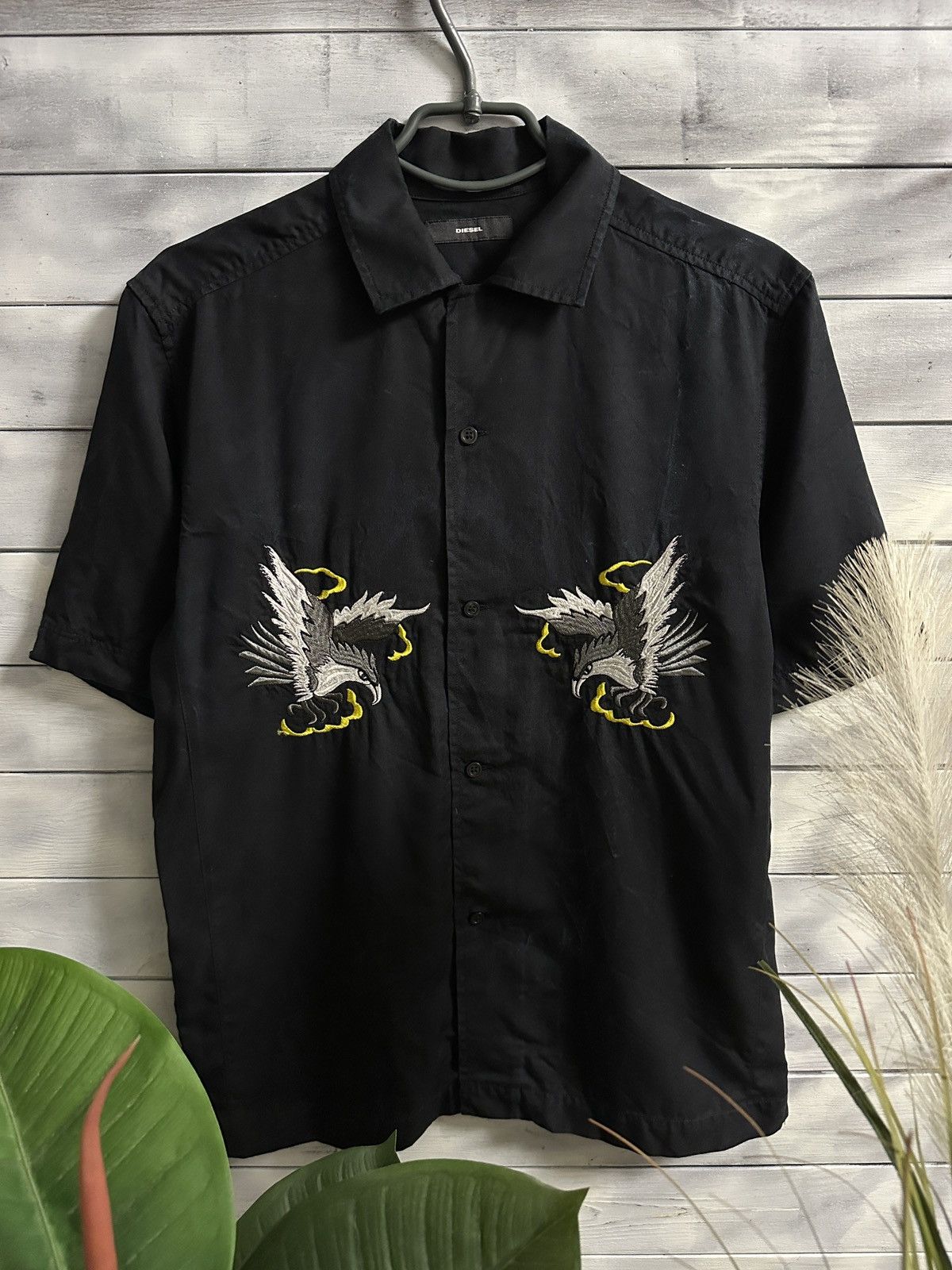 Diesel Rare Shirt Button Diesel Bird Japan Style Big Logo Size US M / EU 48-50 / 2 - 1 Thumbnail