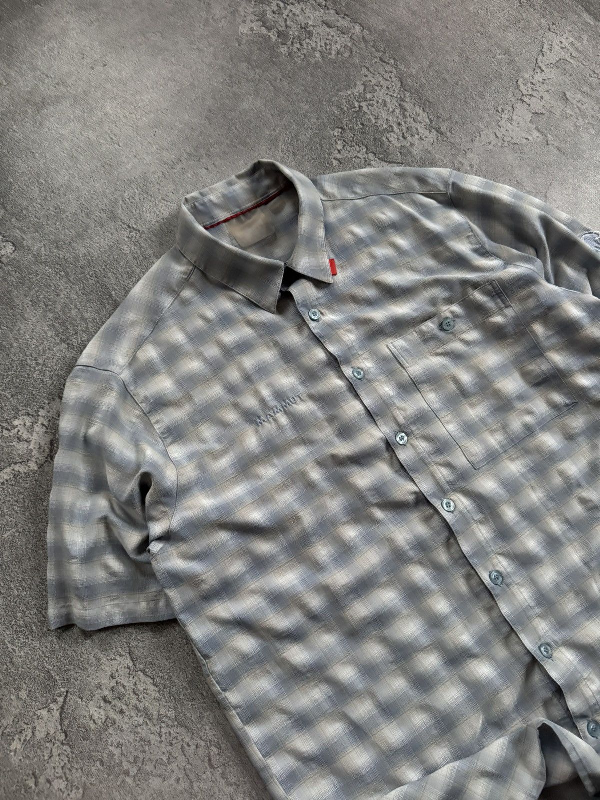 Mammut Mammut L button up Chekered shirt short sleeve outdoor Size US L / EU 52-54 / 3 - 2 Thumbnail