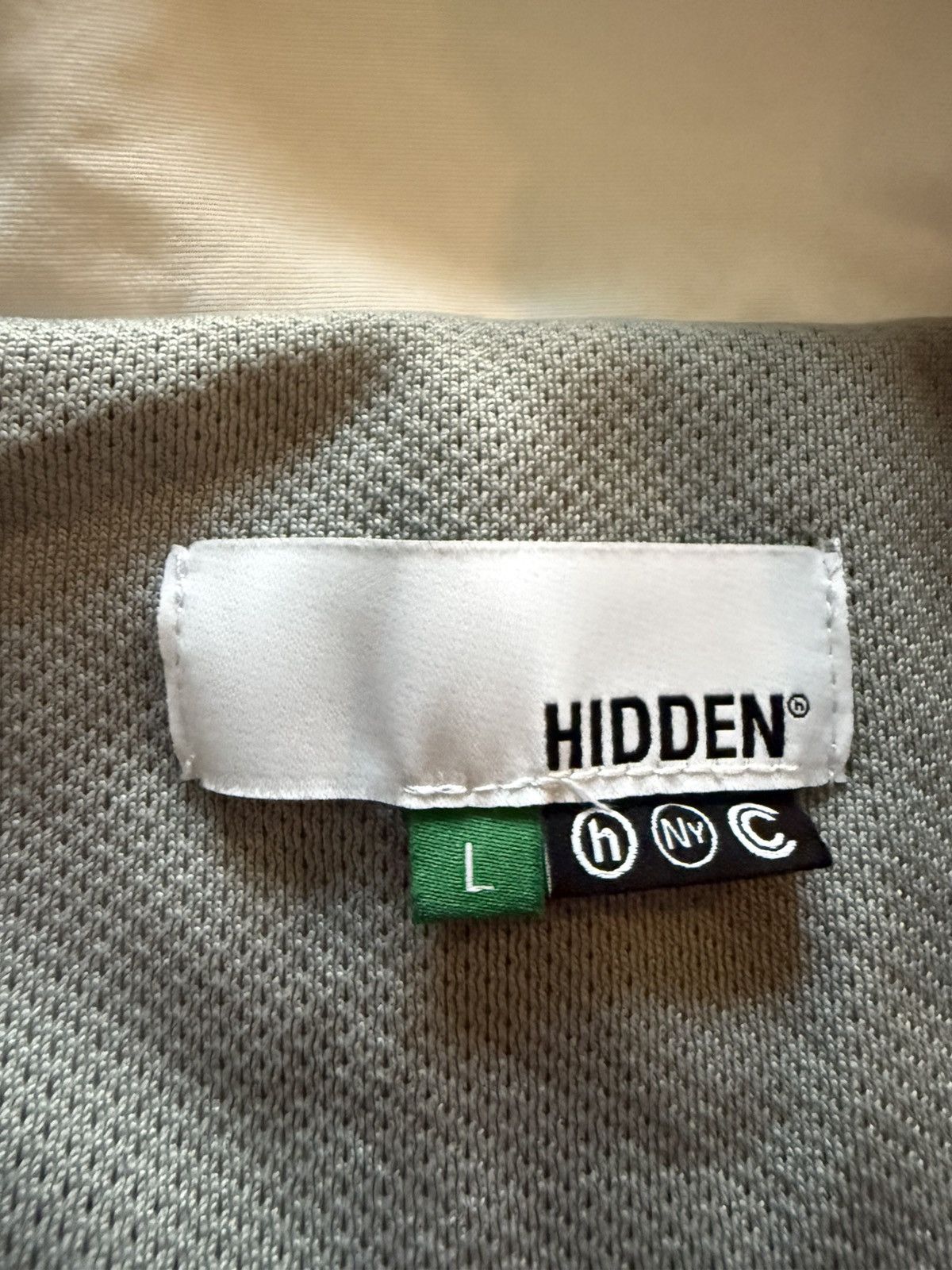 HIDDEN HIDDEN.NY Nylon Jacket White Green Past Present Future - L Size US L / EU 52-54 / 3 - 4 Thumbnail