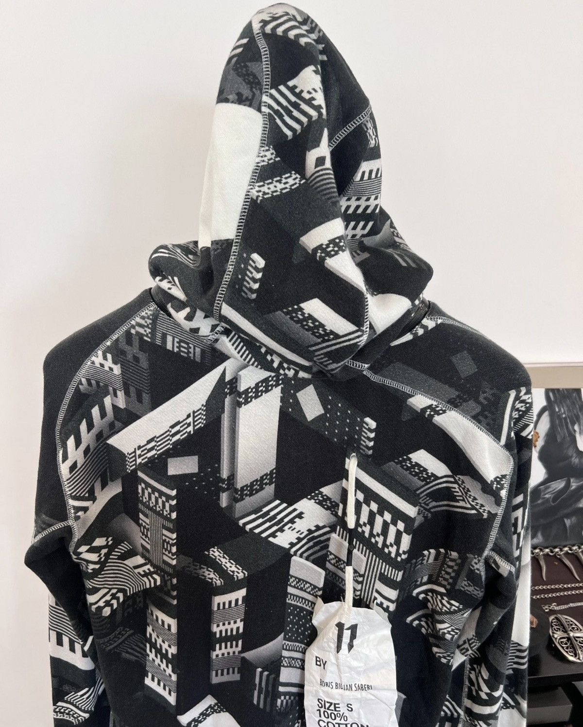 11 By Boris Bidjan Saberi 11ByBBS Geometric Slogan Print Hoodie Size US S / EU 44-46 / 1 - 3 Thumbnail