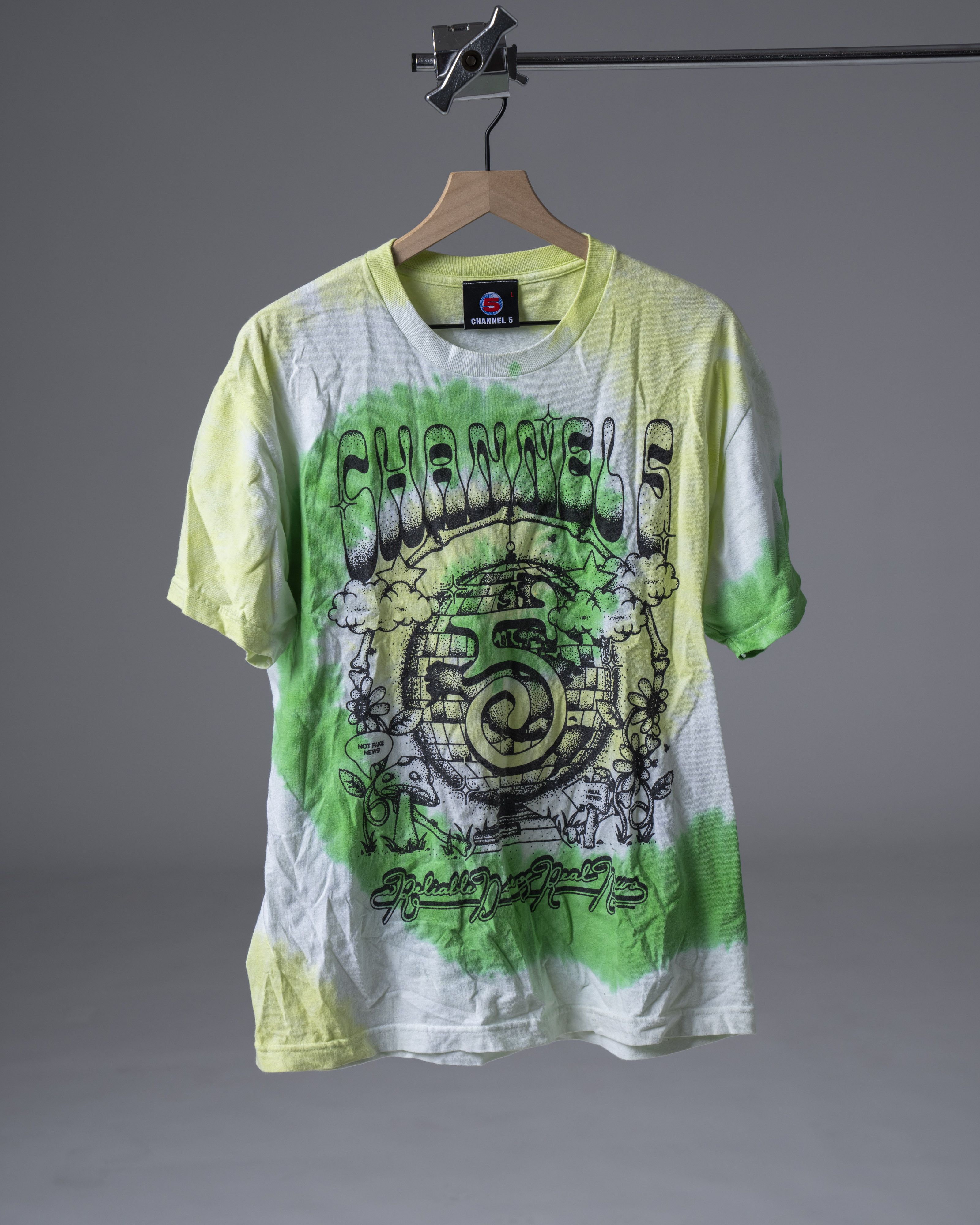 Other Channel 5 Tye Dye Tee Size US L / EU 52-54 / 3 - 1 Thumbnail