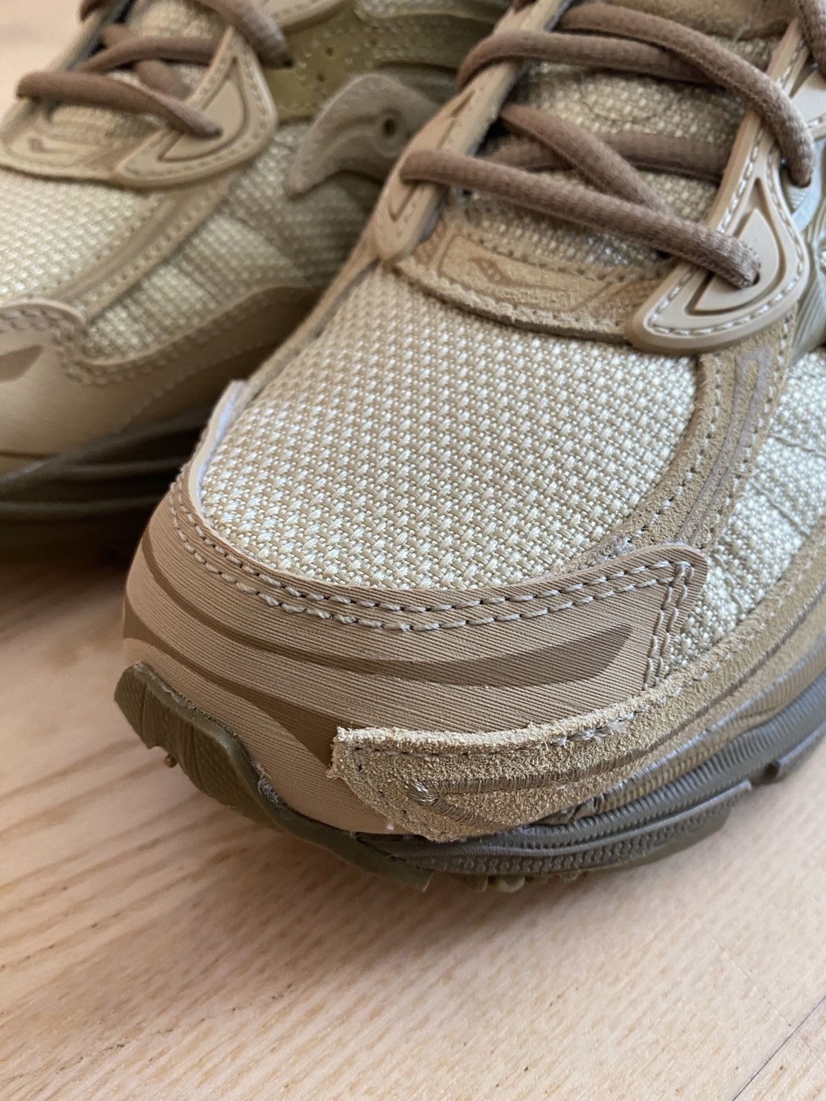 Saucony Saucony X Starcow ProGrid Omni 9 Armor “Desert” Size US 9 / EU 42 - 8 Thumbnail