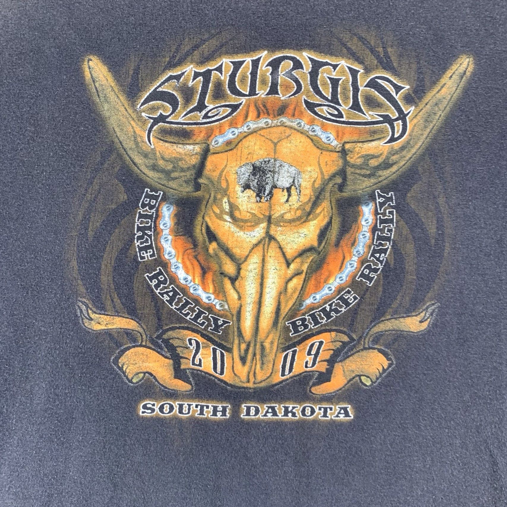 Gildan Mens Biker T Shirt Oversized Medium Sturgis 09 Sun Faded Black Tribal Fire Bison Size US M / EU 48-50 / 2 - 6 Thumbnail