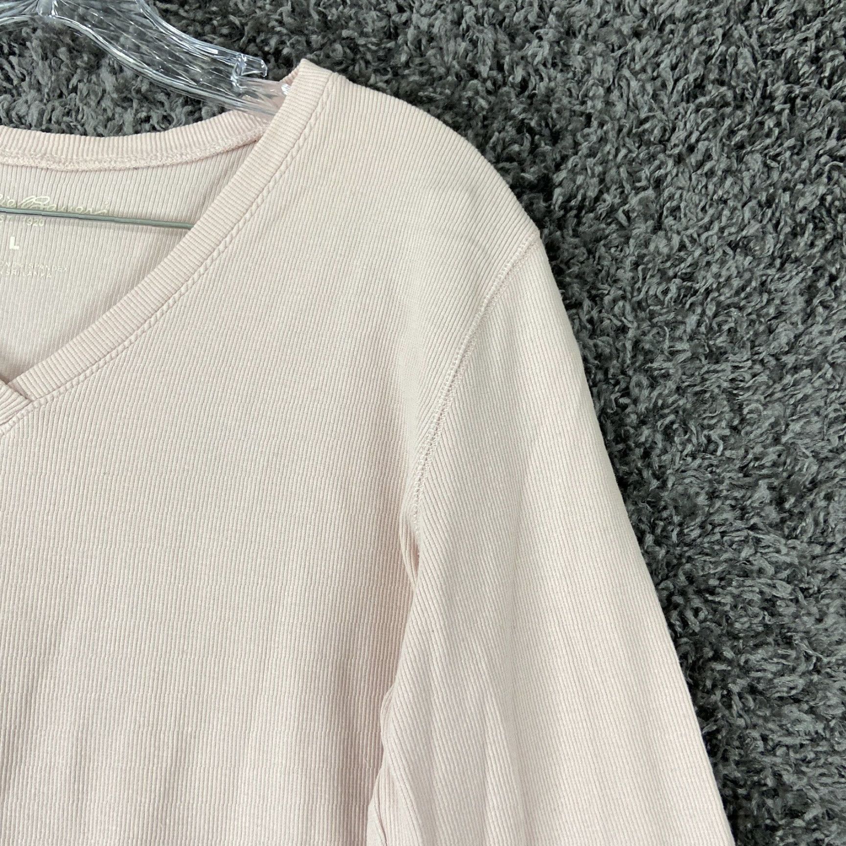 Eddie Bauer VINTAGE? Wait: Eddie Bauer Pink Blouse Women L V-Neck Blouse Women Adult Large Pink V-Neck Eddie Bauer Womens L Size L / US 10 / IT 46 - 3 Thumbnail