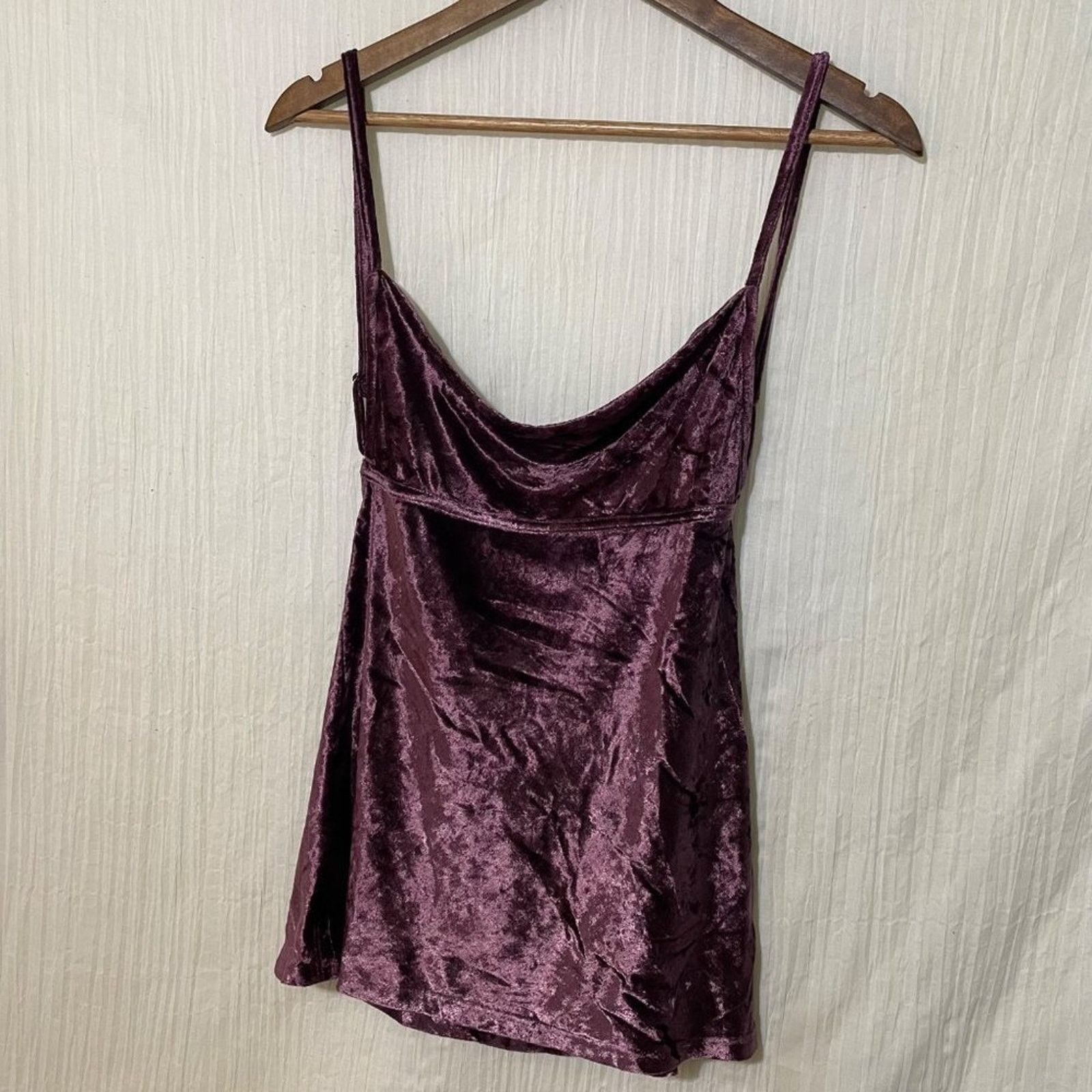 Free People Free People Intimates All Night Velvet Camisole Fig Jam XS Size XS / US 0-2 / IT 36-38 - 3 Thumbnail