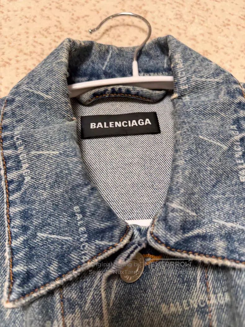 Balenciaga Balenciaga Barrage Full Print Logo Denim Jacket Size US S / EU 44-46 / 1 - 2 Thumbnail