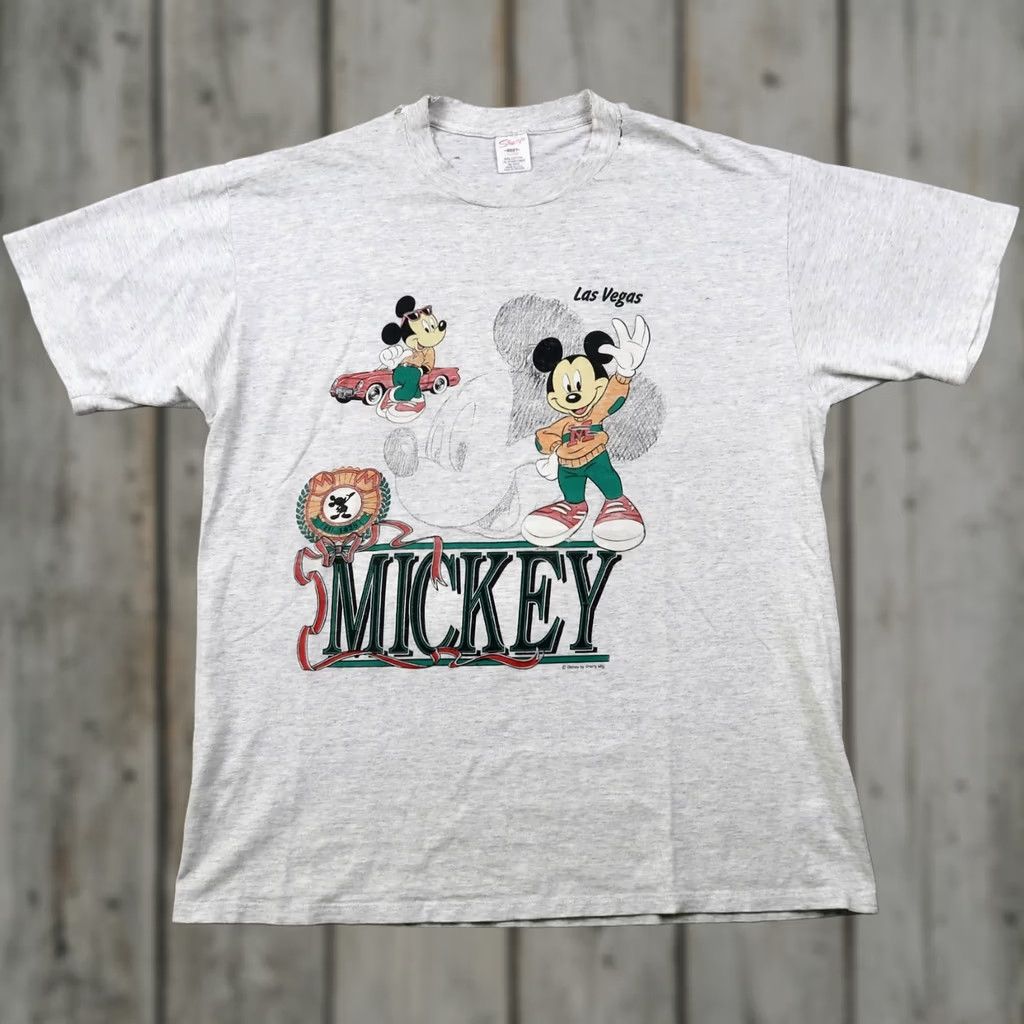Vintage VINTAGE Mickey Mouse T-Shirt Shirt Mens XL Gray 90s Cartoon 80s Disney Minn ie Mouse Thrashed United States United States Size US XL / EU 56 / 4 - 1 Thumbnail