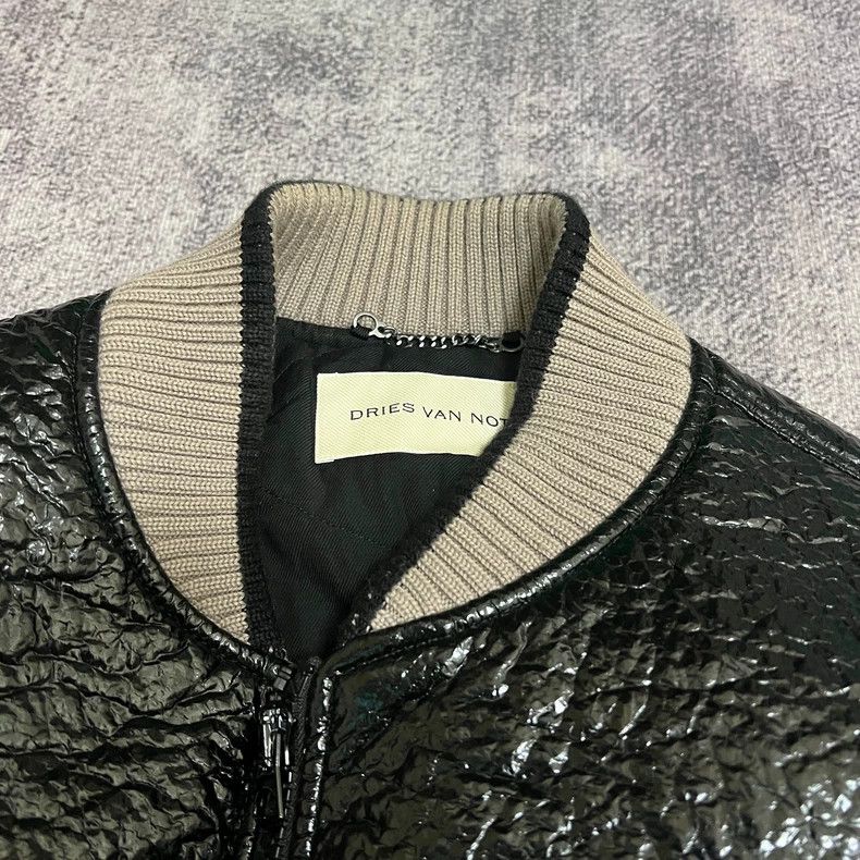 Dries Van Noten Dries Van Noten Black oil waxed pleated shiny jacket Size US XL / EU 56 / 4 - 2 Thumbnail