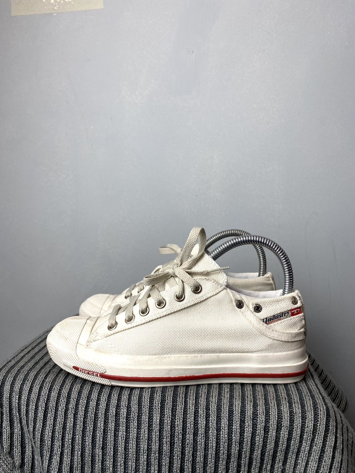 Diesel Vintage Diesel Low Top Design Denim Sneakers Bw Sport Size US 6 / IT 36 - 2 Thumbnail