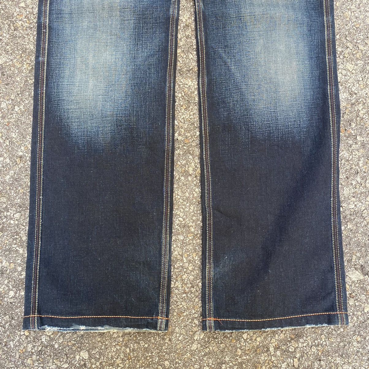 Diesel Vintage Diesel Straight Cutting Jeans Made in Italy Size US 29 - 2 Thumbnail