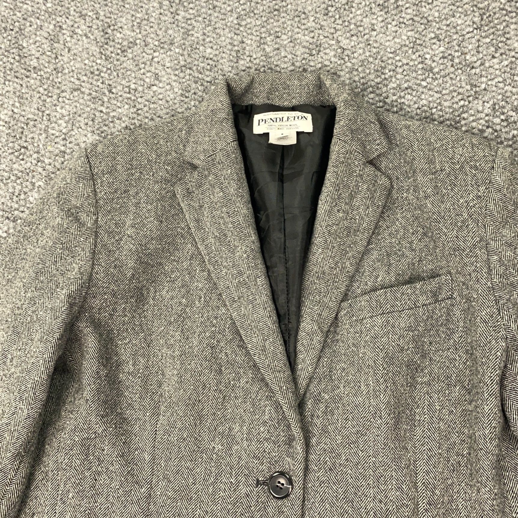 Pendleton VINTAGE Pendleton Blazer Womens 6 Gray Herringbone Wool Jacket Lined Career Size M / US 6-8 / IT 42-44 - 2 Thumbnail