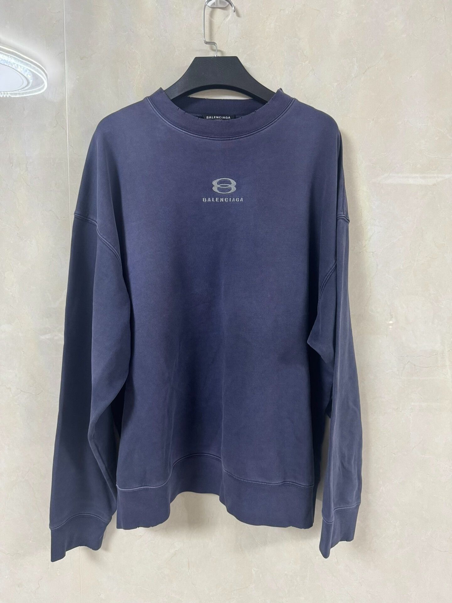 Balenciaga balenciaga embroidered logo sweatshirt size s Size US S / EU 44-46 / 1 - 1 Thumbnail