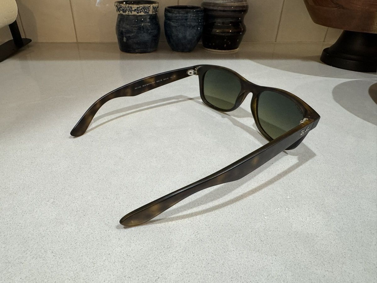 RayBan Polarized RayBan New Wayfarer Classic Size ONE SIZE - 5 Thumbnail