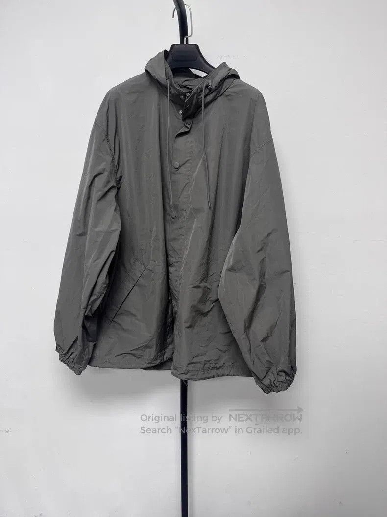 Balenciaga Balenciaga Logo Letter Printed Sun Protection Hooded Jacke Size US S / EU 44-46 / 1 - 2 Thumbnail