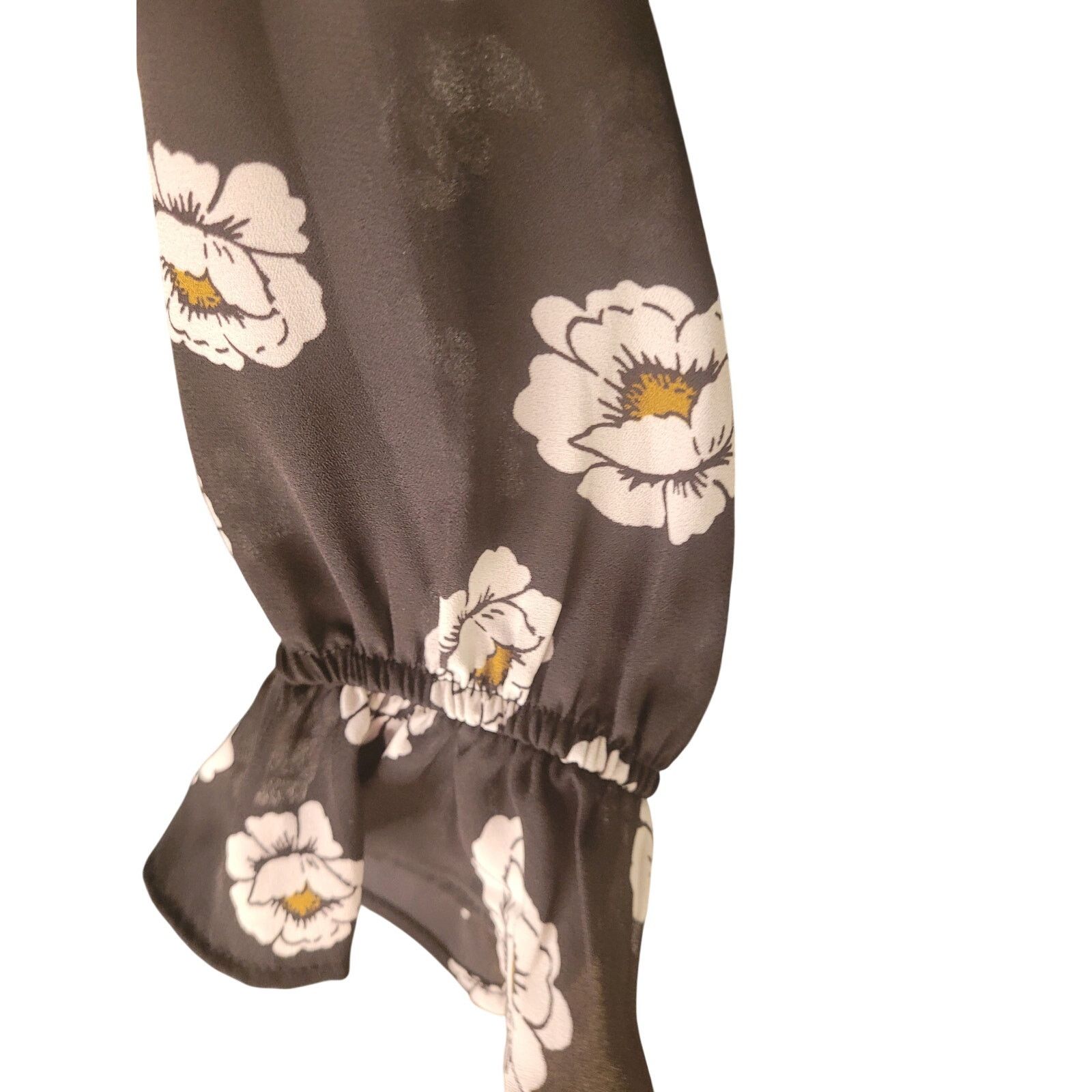 Ann Taylor Ann Taylor Shoulder Cutout Top Black Floral Long Slvs Sz M Size M / US 6-8 / IT 42-44 - 6 Thumbnail