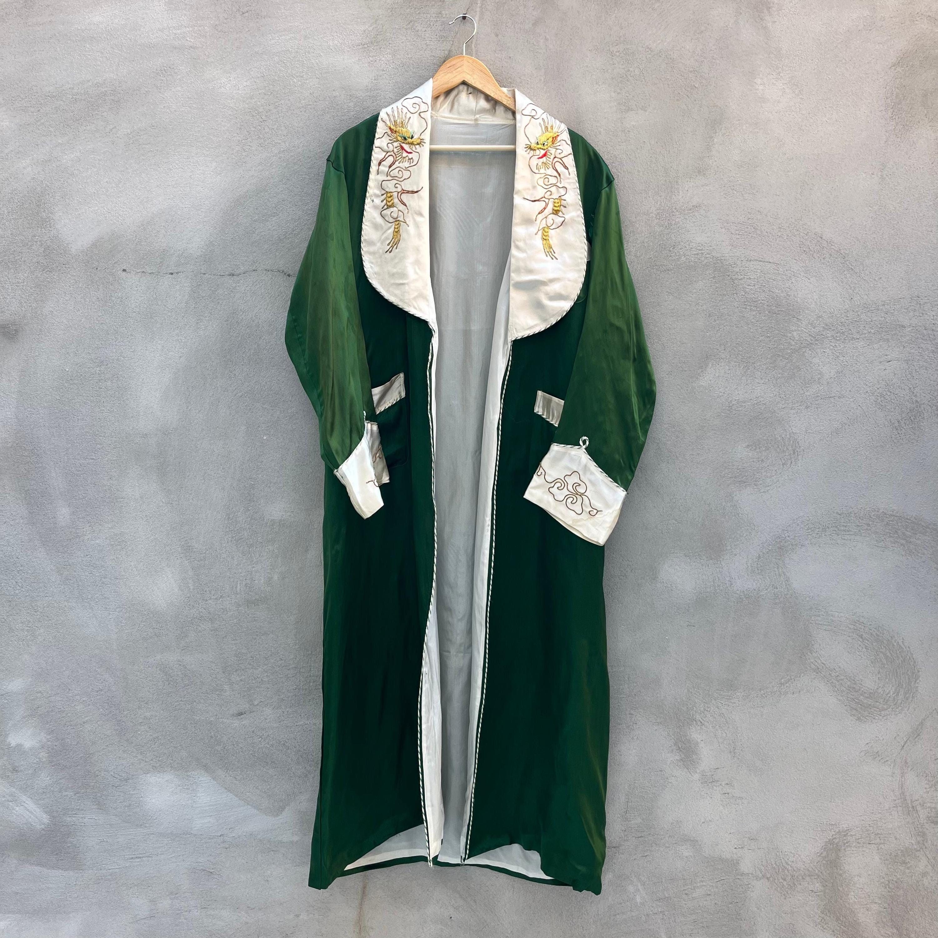 Vintage 50's Vintage Satin Souvenir Dragon Embroidered Robe Size US L / EU 52-54 / 3 - 1 Thumbnail