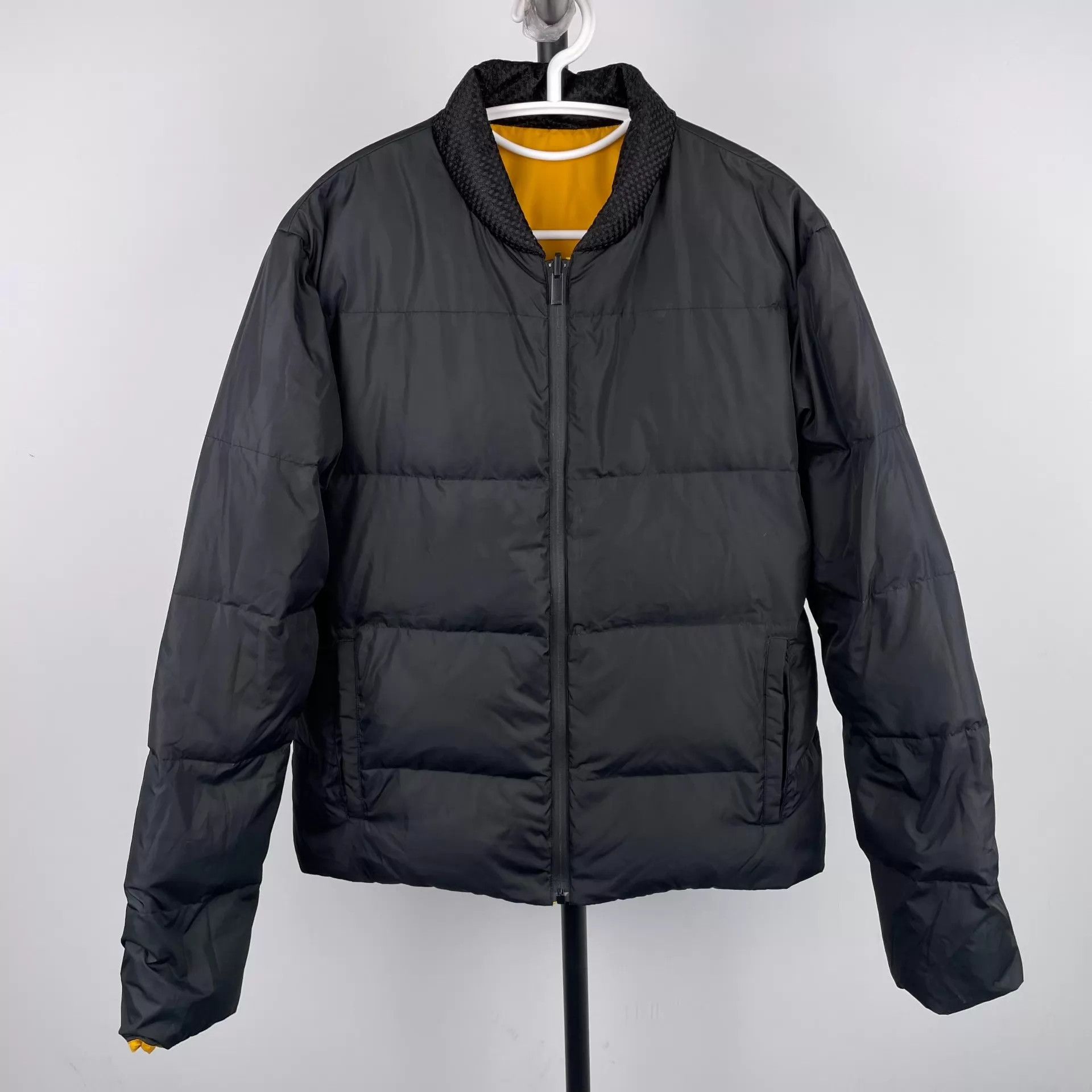 Fendi Fendi two-way short down jacket black yellow 50 Size US M / EU 48-50 / 2 - 3 Thumbnail