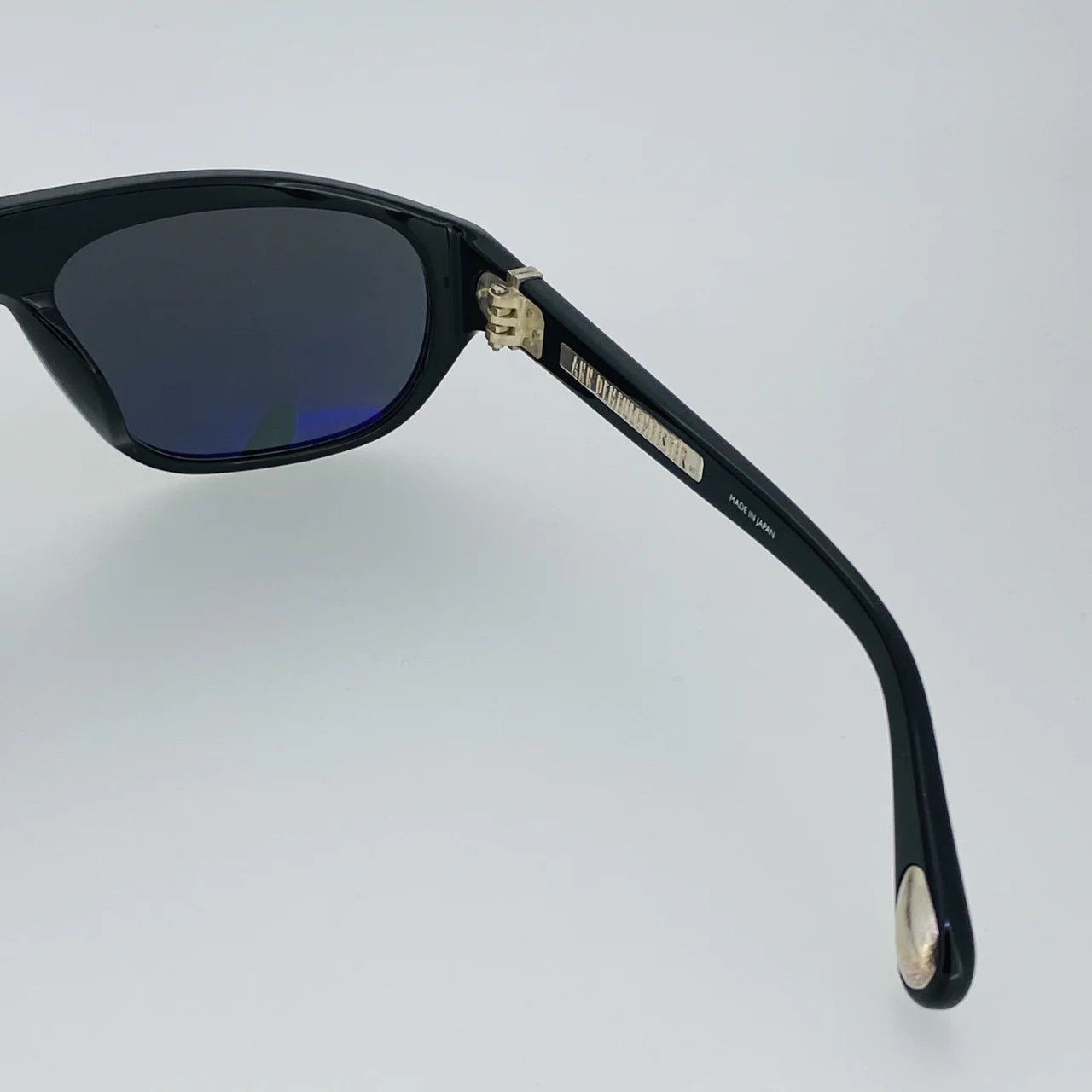 Ann Demeulemeester Ann Demeulemeester Sunglasses Flat Top Black and Grey Size ONE SIZE - 10 Thumbnail
