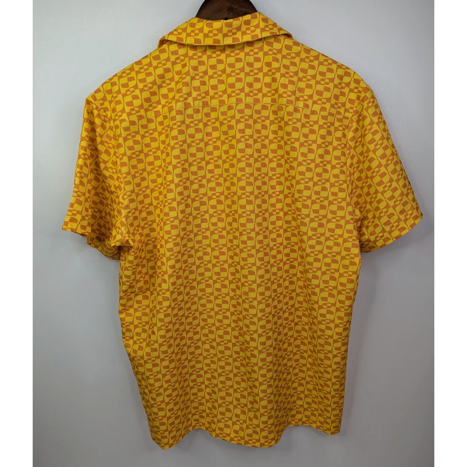 Logo 7 Bylt Paloma Hawaiian Shirt Short Sleeve Yellow Orange Geometric Size Large Logo Shirt Men Bylt Paloma Size US S / EU 44-46 / 1 - 4 Thumbnail
