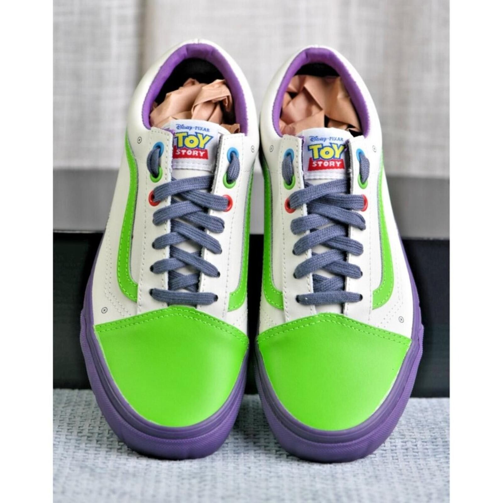 Vans Vans Old Skool x Disney Pixar Toy Story Buzz Light Size US 7 / EU 40 - 1 Thumbnail