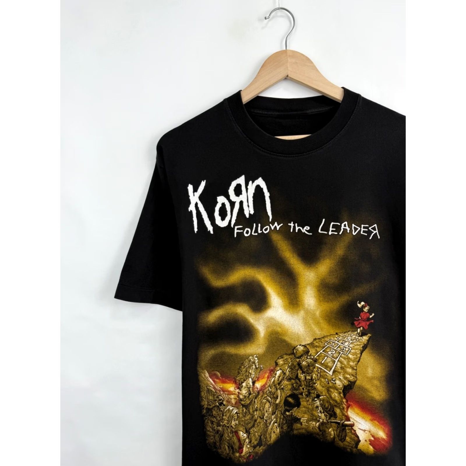 Vintage VINTAGE Korn Rock Band T-Shirt M Black 90s Mens Shirt Short Sleeve Vintage 90s Theme Concert Size US M / EU 48-50 / 2 - 4 Thumbnail