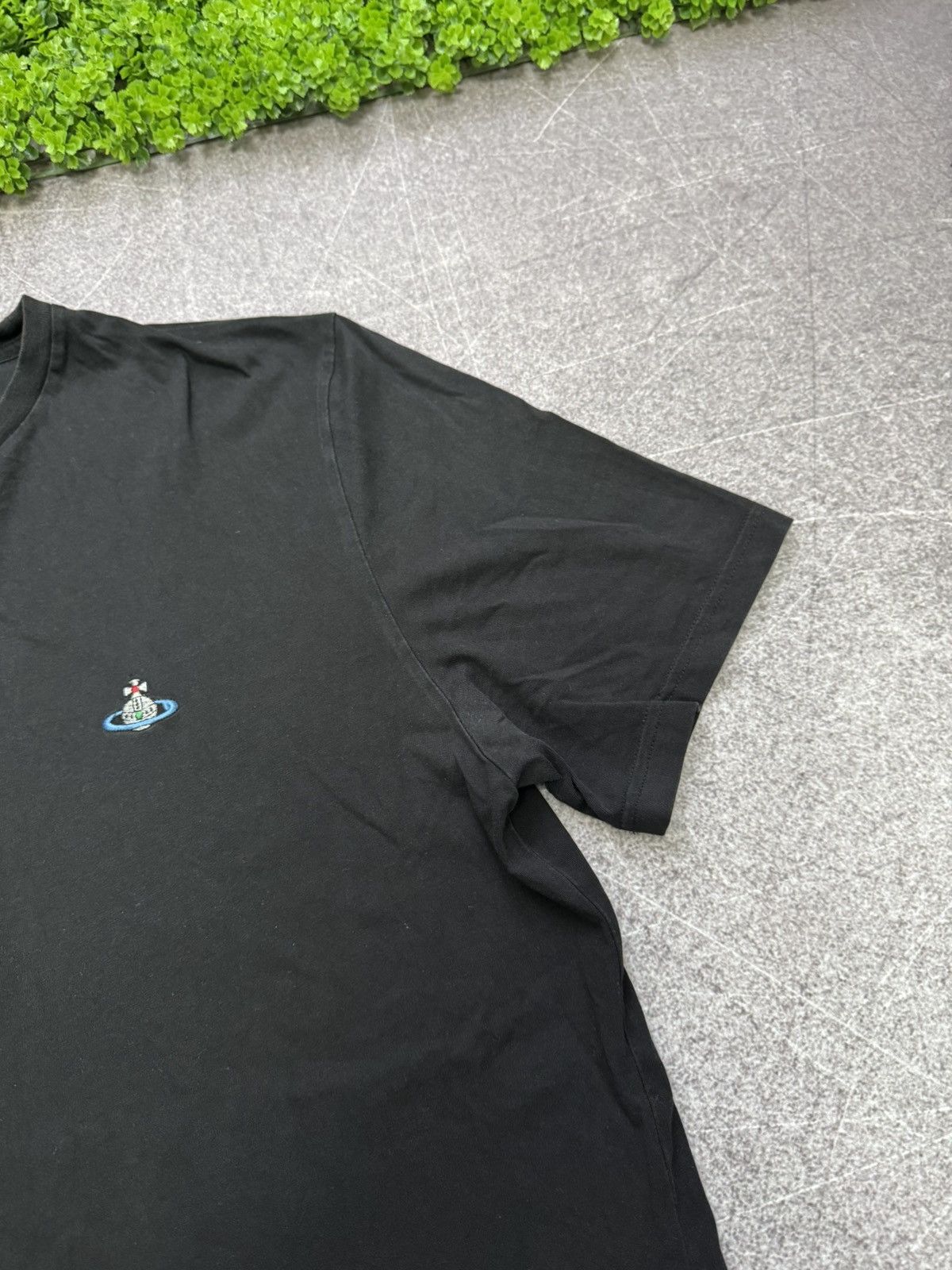 Vivienne Westwood Vivienne Westwood black T shirt size L Size US XL / EU 56 / 4 - 5 Thumbnail