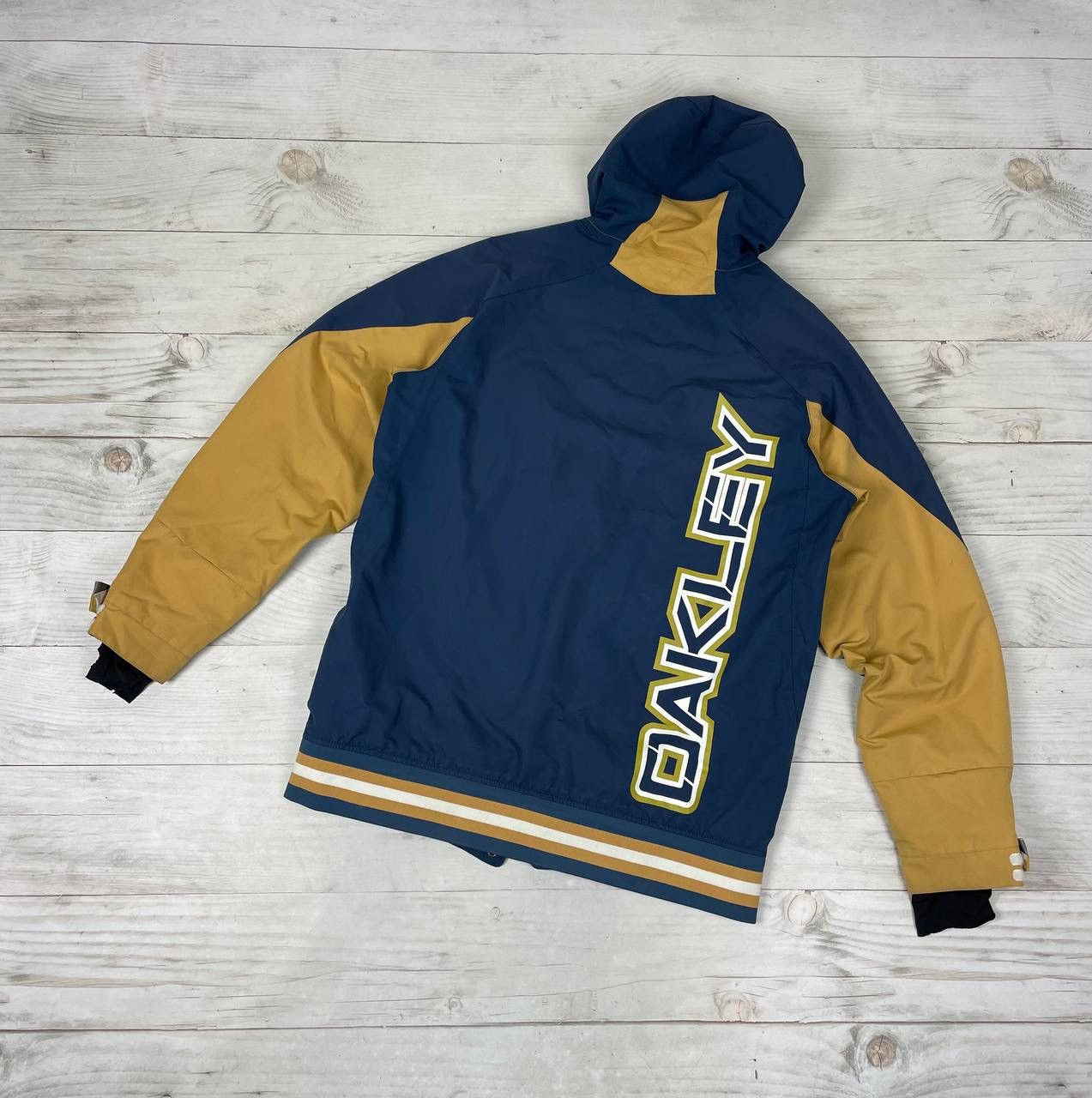 Oakley Oakley Ski Jacket Waterproof Big Logo Nylon Gorpcore Size US L / EU 52-54 / 3 - 2 Thumbnail