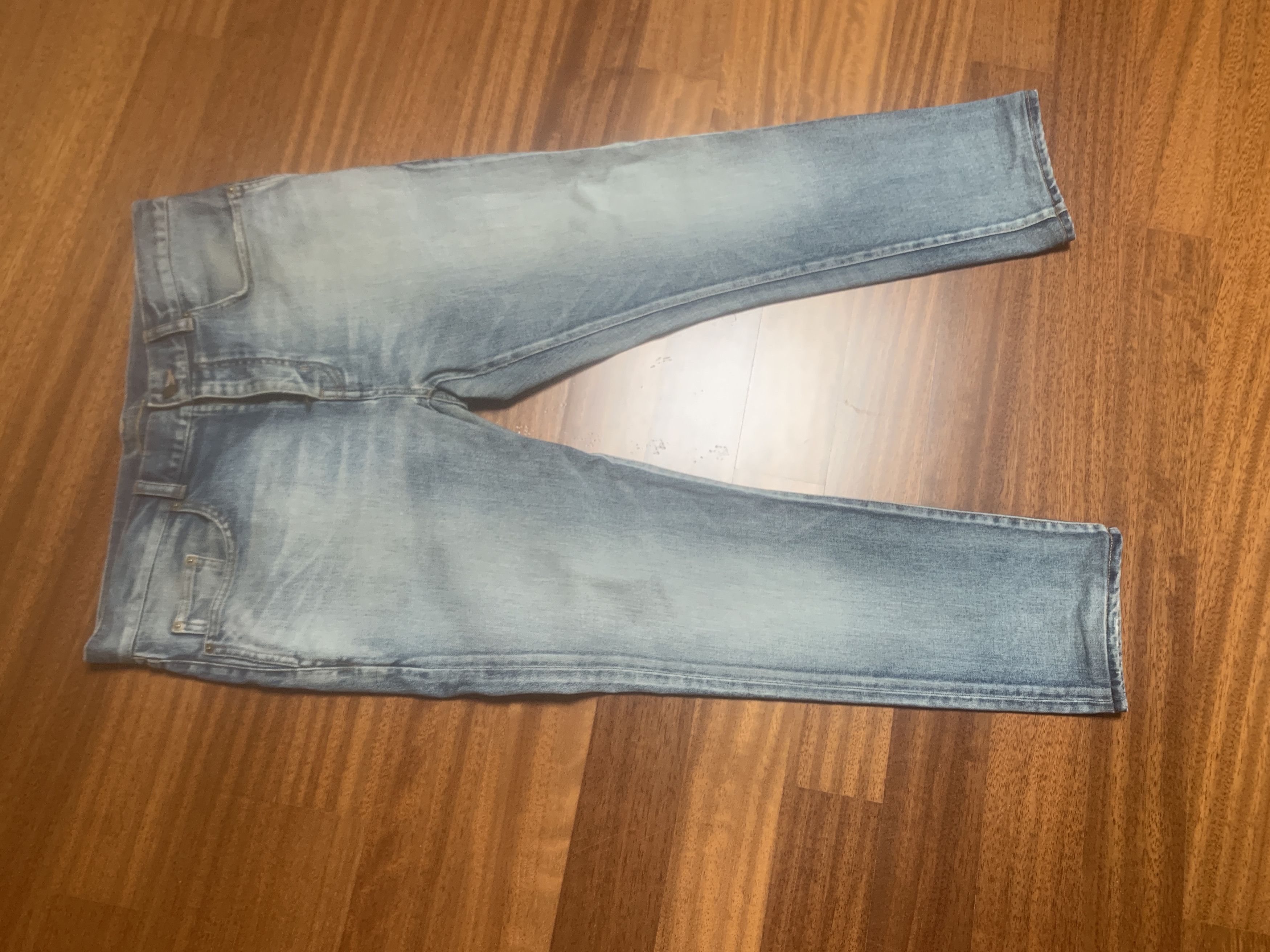 Saint Laurent Paris SAINT LAURENT PARIS D24 SKINNY JEANS IN WASHED BLUE DENIM Size US 34 / EU 50 - 2 Thumbnail