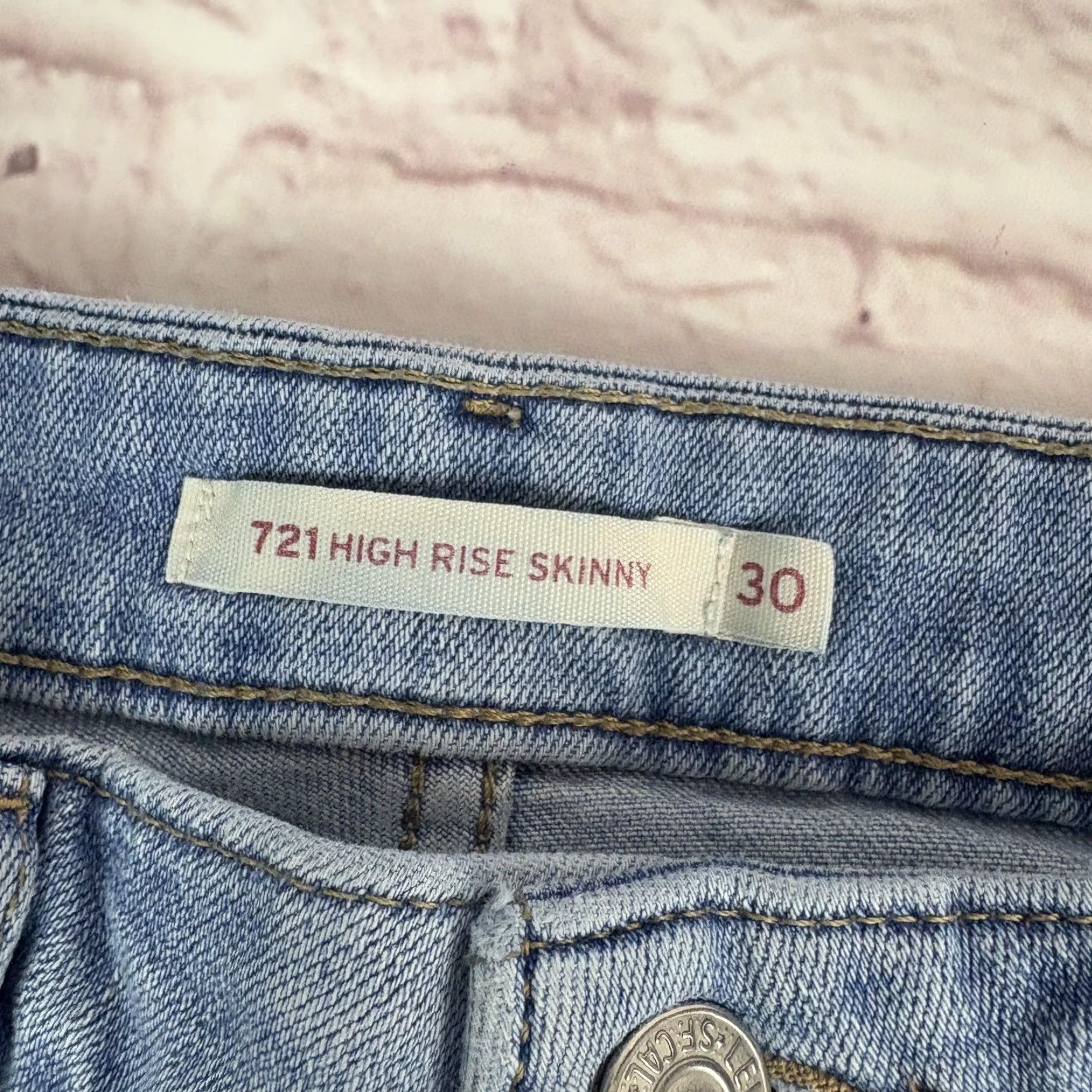 Levi's Levi's 721 High Rise Skinny Jeans Womens 30 Light Wash Blue Distressed Ripped Size 30" / US 8 / IT 44 - 2 Thumbnail